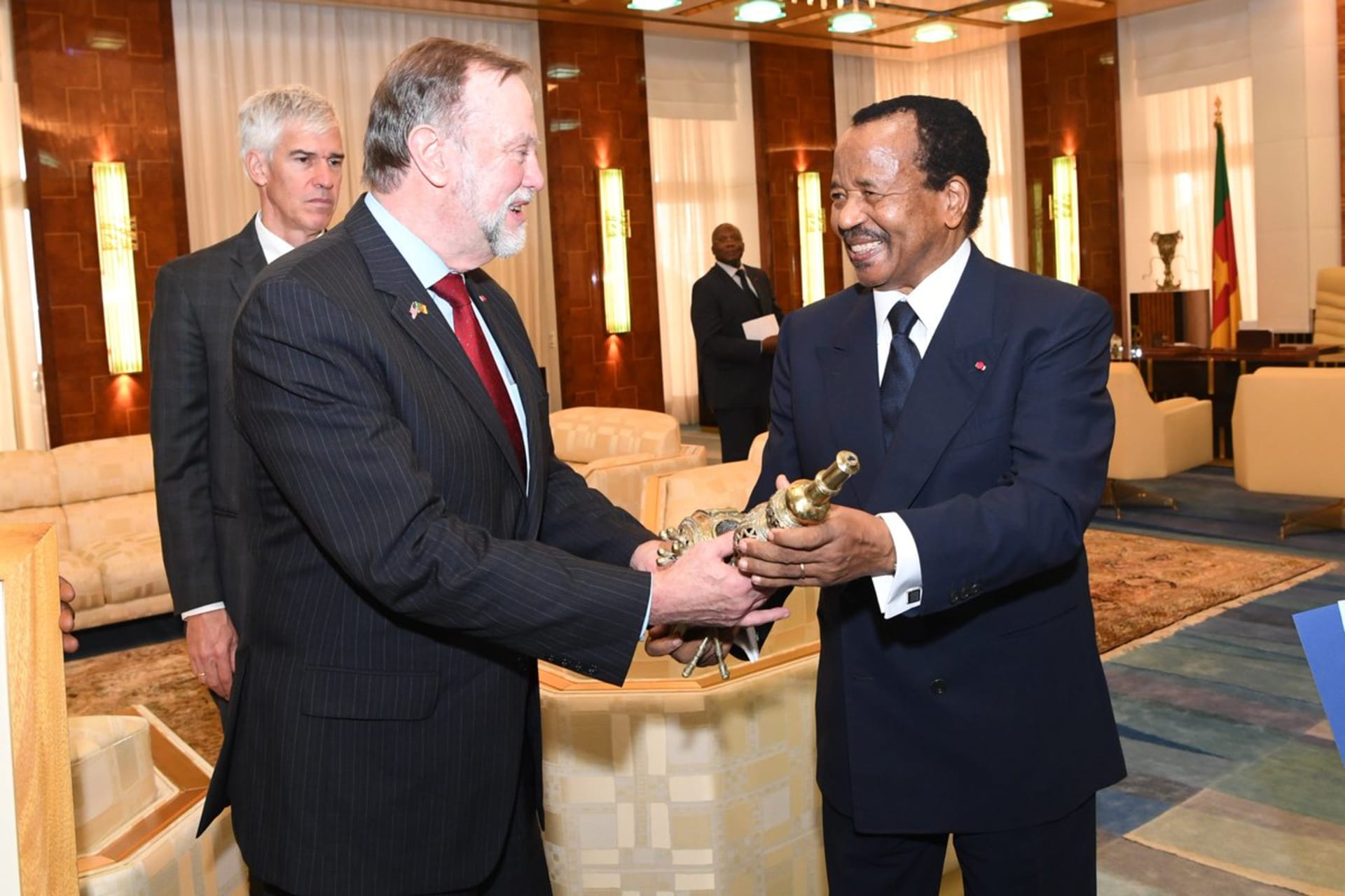 <p>U.S. Assistant Secretary of State for African Affairs Tibor Nagy meets with Cameroonian President Paul Biya  in Yaoundé,  March 18, 2018</p>
