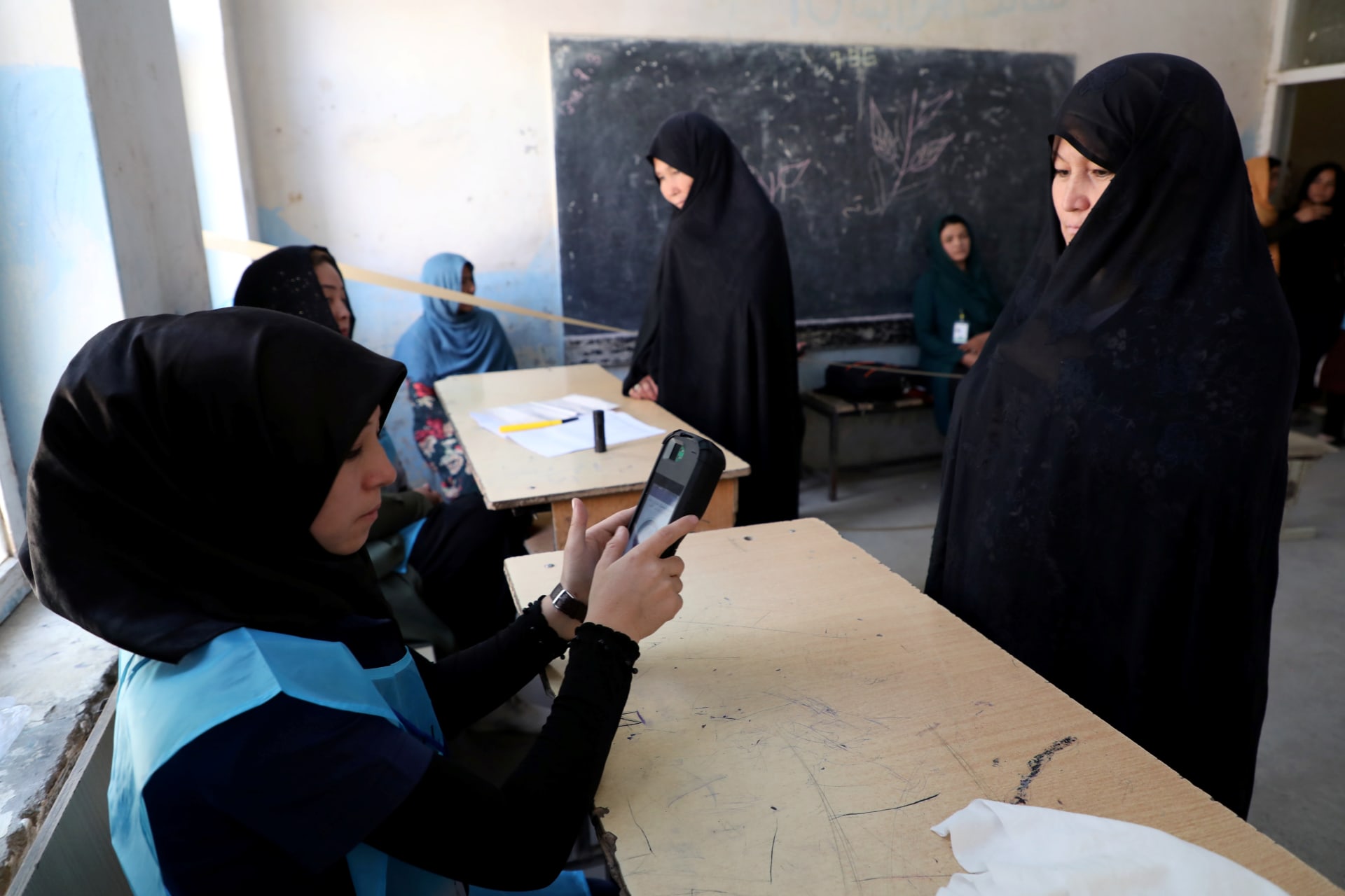 <p>Afghan women at a polling station in Kabul, Afghanistan. September 28, 2019.</p>
