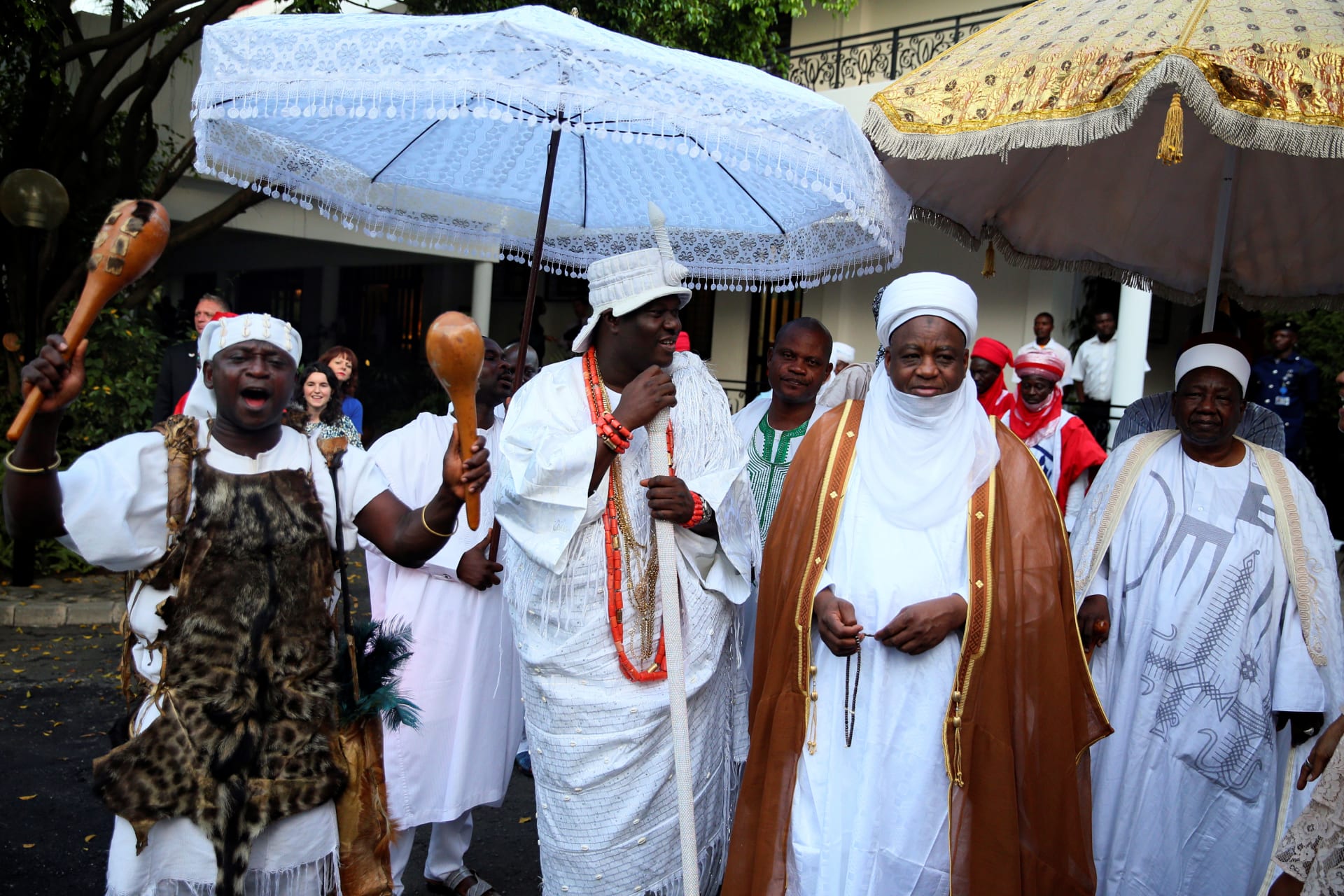 <p>The Ooni of Ife, Adeyeye Ogunwusi, chats with the Sultan of Sokoto, Saad Abubakar, after their meeting with Britain’s Prince Charles at the British High Commission residence in Abuja, Nigeria on November 6, 2018.</p>
