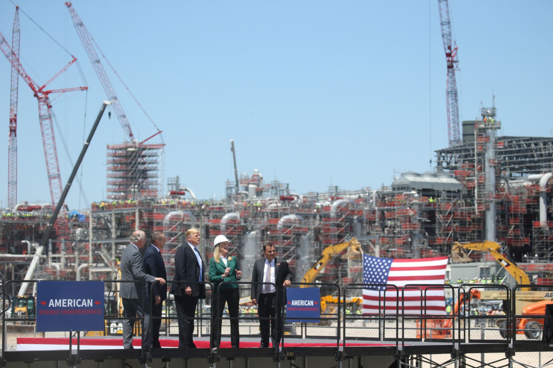 <p>U.S. President Donald Trump appears before workers at Cameron LNG (Liquid Natural Gas) Export Facility in Hackberry, Louisiana, U.S., May 14, 2019.</p>
