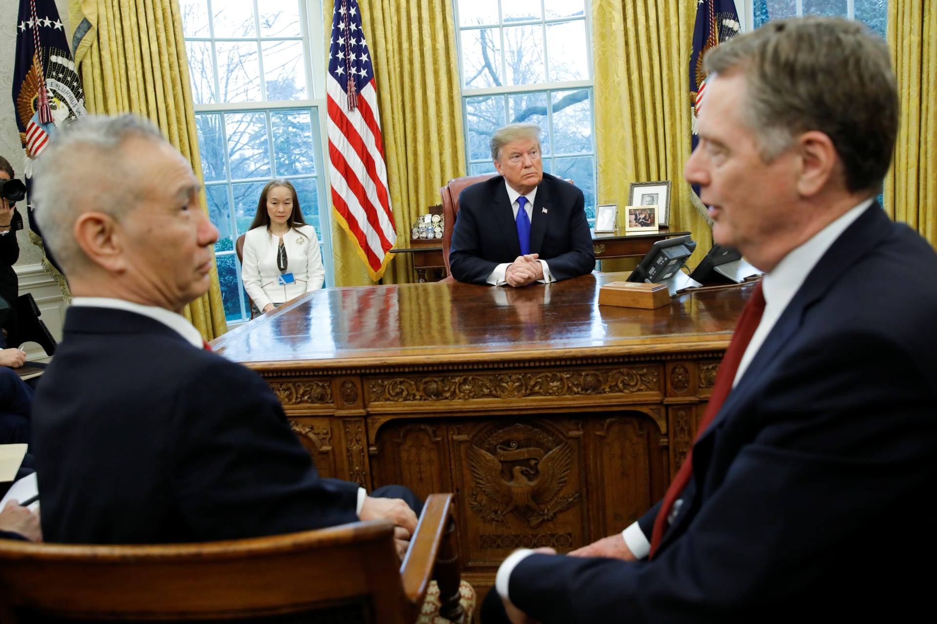 <p>U.S. President Donald Trump looks on during a meeting with China’s Vice Premier Liu He and U.S. Trade Representative Robert Lighthizer (R) in the Oval Office at the White House in Washington, U.S., February 22, 2019. </p>
