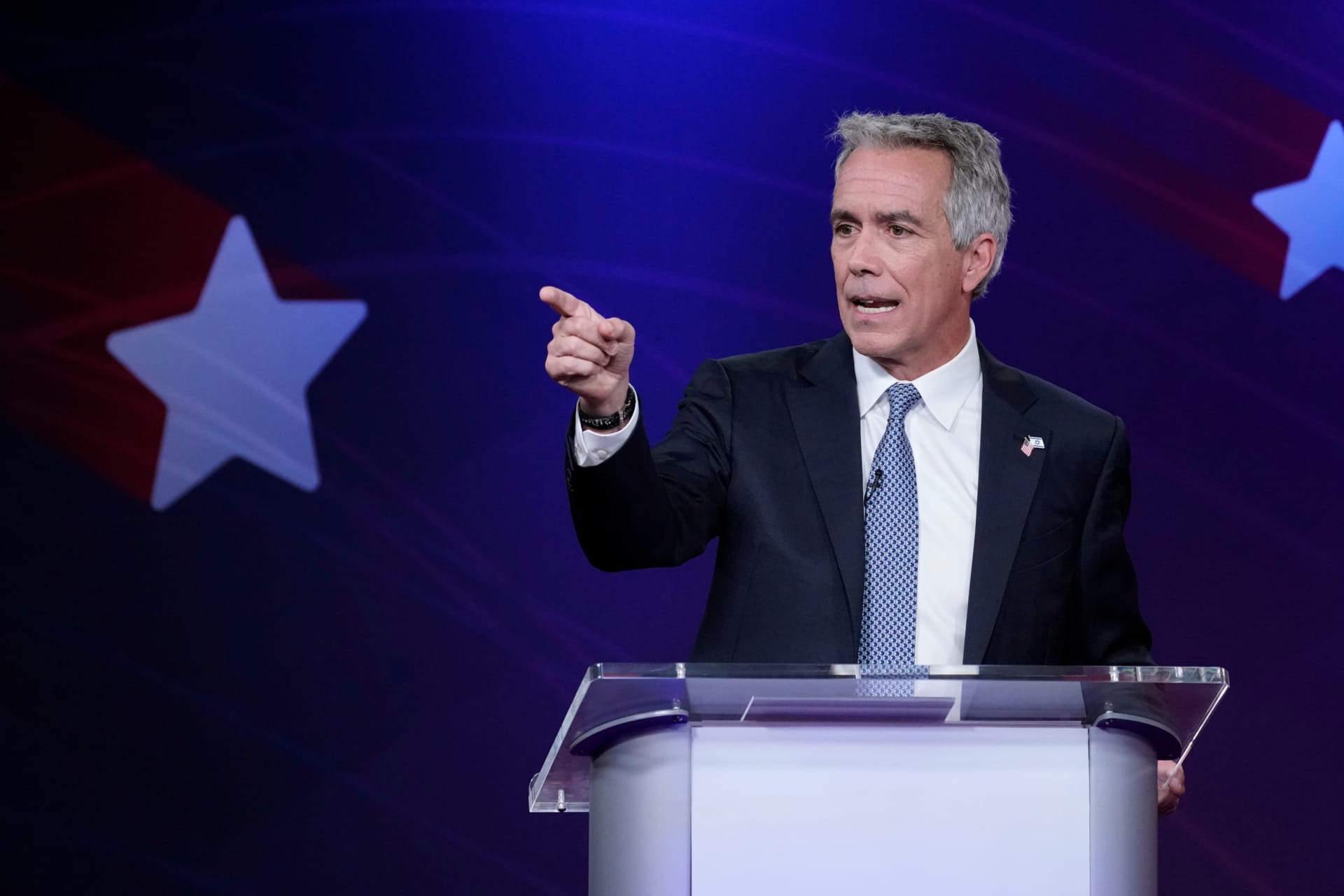 <p>Joe Walsh speaks at speaks at the Business Insider debate in New York. Mark Kauzlarich/REUTERS</p>
