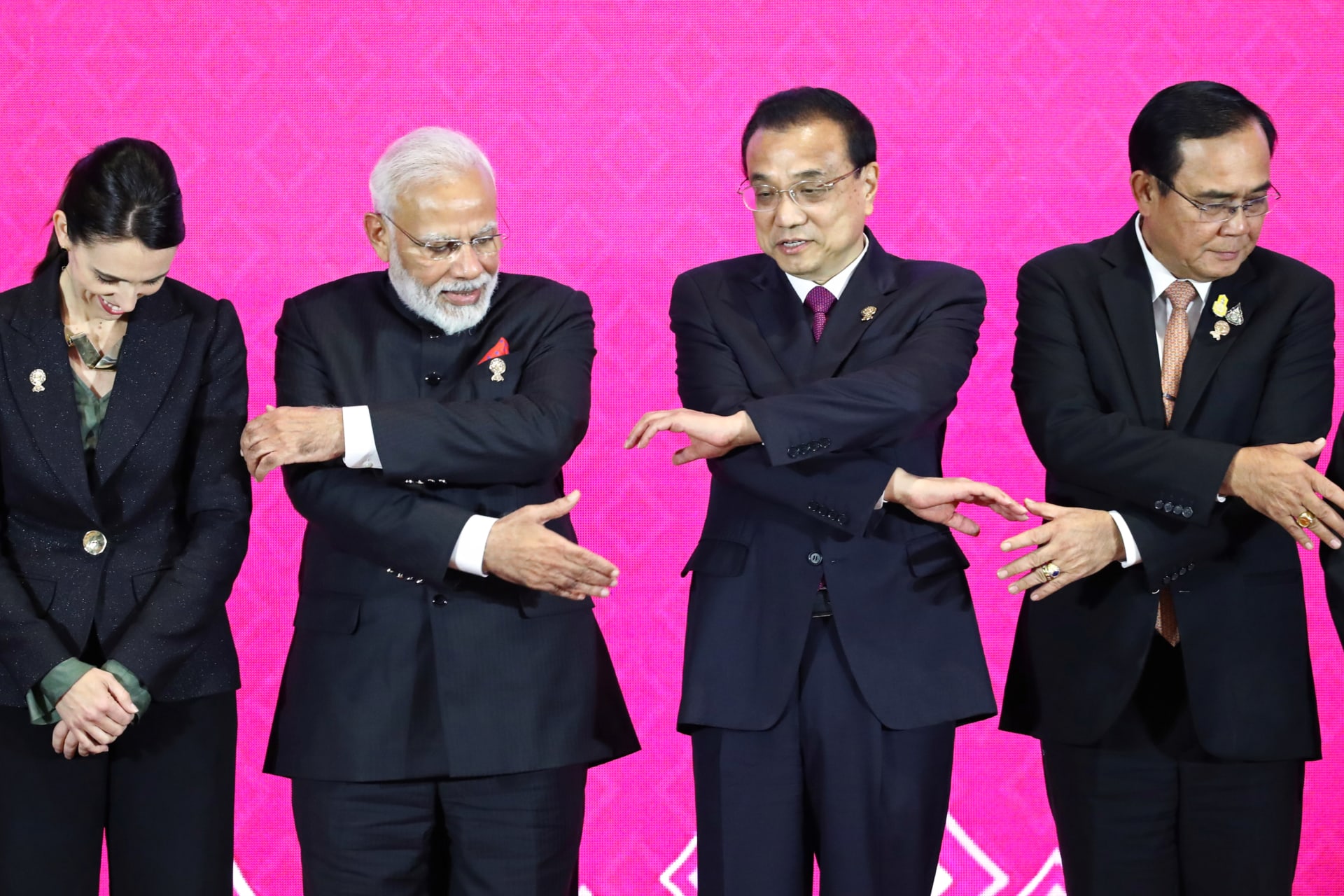 <p>New Zealand Prime Minister Jacinda Ardern, Indian Prime Minister Narendra Modi, Chinese Premier Li Keqiang and Thai Prime Minister Prayuth Chan-Ocha shake hands at the RCEP summit in Bangkok, Thailand</p>
