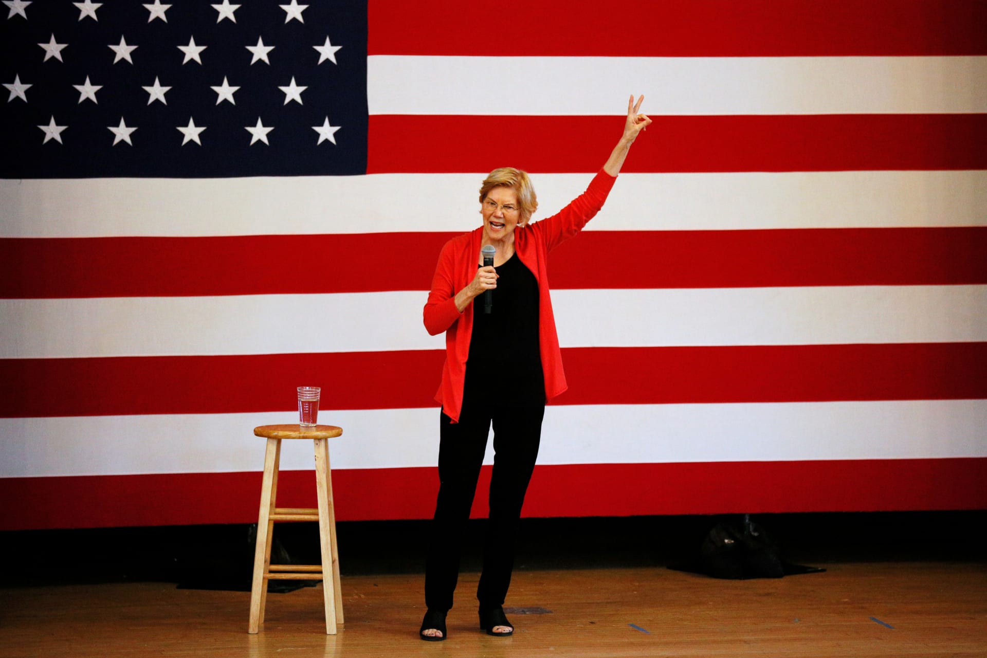 <p>Democratic 2020 U.S. presidential candidate Sen. Elizabeth Warren speaks during a town hall at the Peterborough Town House in Peterborough, New Hampshire, U.S., July 8, 2019.</p>
