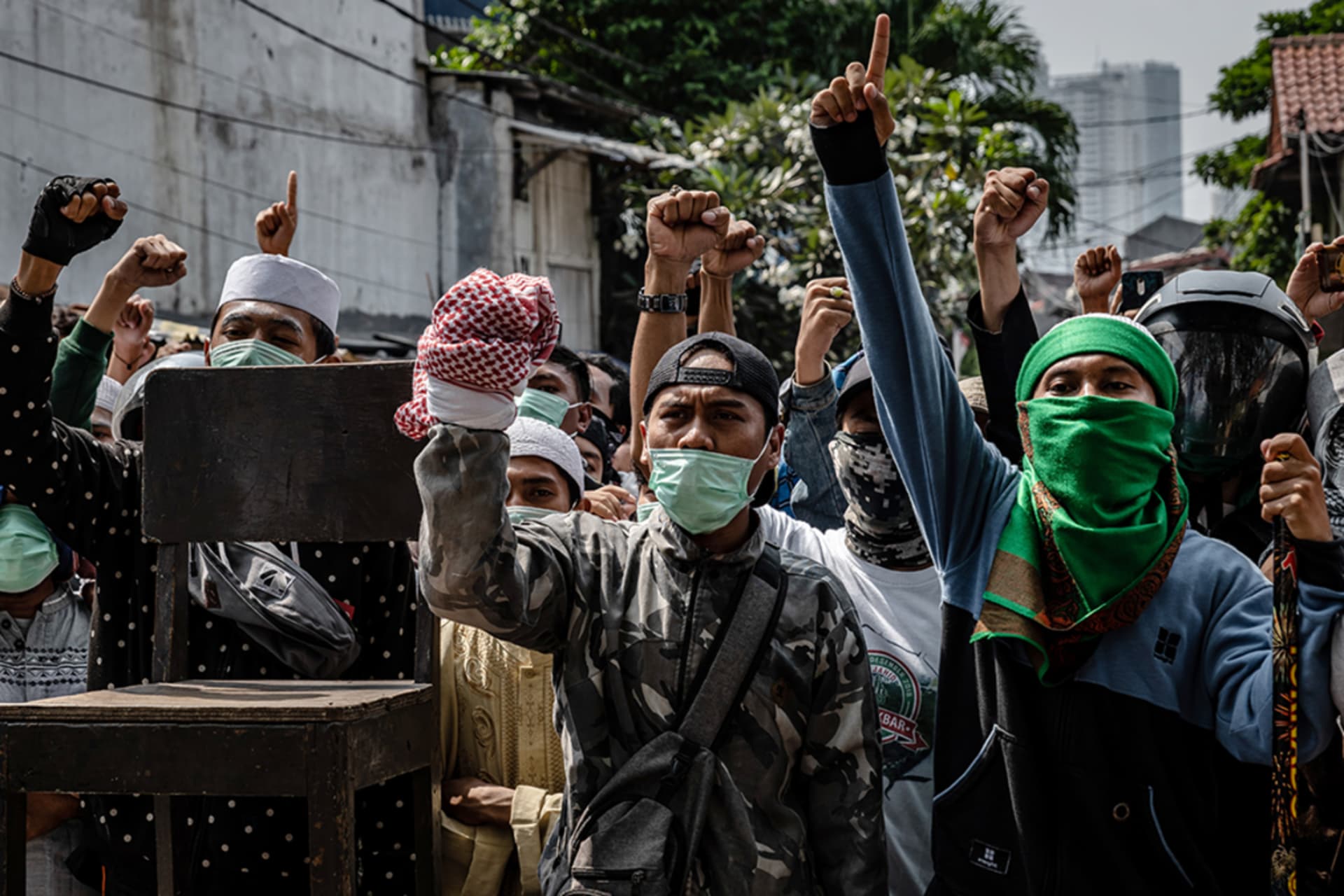 <p>Protesters shout during a demonstration in Jakarta after official election results were announced.</p>
