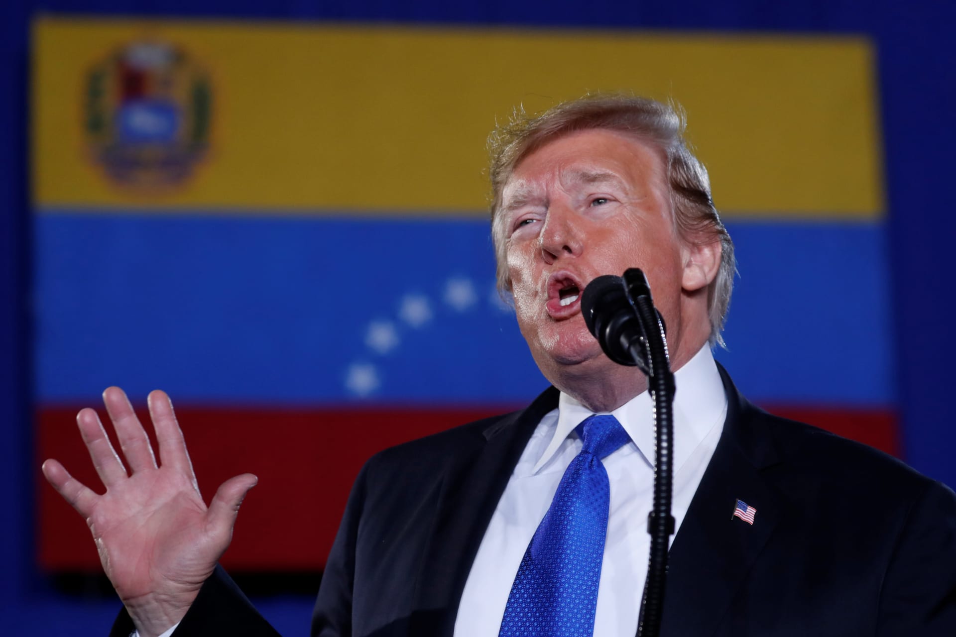 <p>U.S. President Donald Trump speaks about the crisis in Venezuela during a visit to Florida International University in Miami, Florida, U.S., February 18, 2019.</p>

