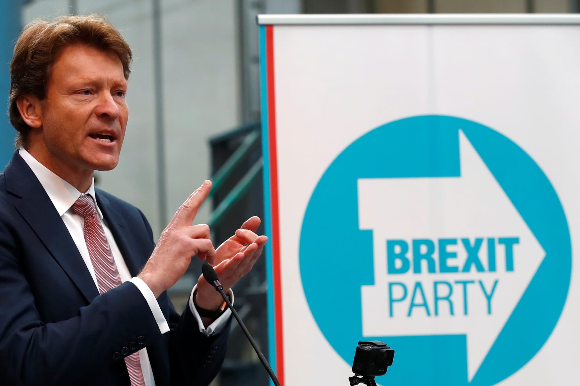 <p>Chairman Richard Tice speaks at the launch of the newly created ‘Brexit Party’ campaign for the European elections, in Coventry, Britain April 12, 2019. </p>
