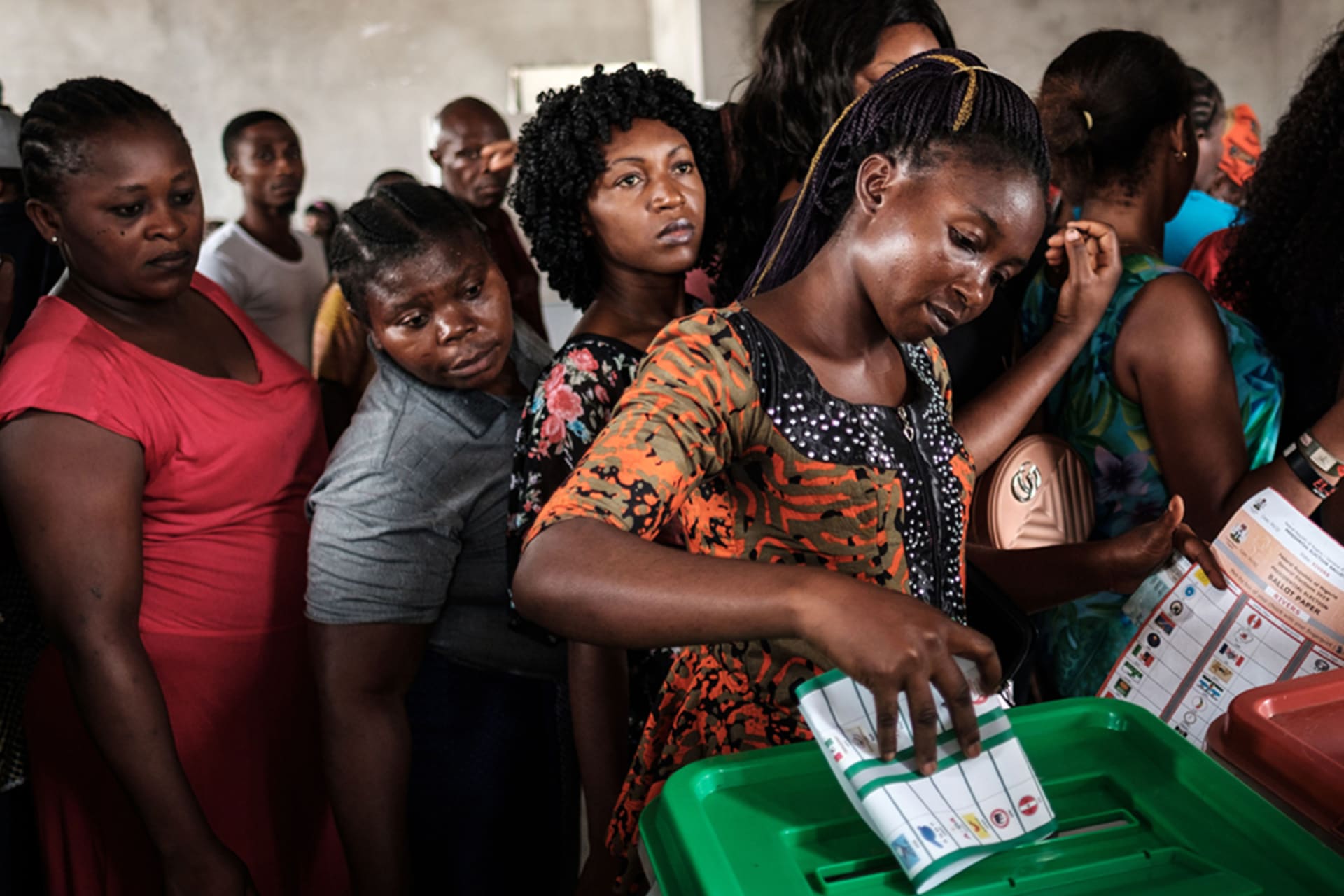 <p> A woman casts her ballot as she votes in the presidential and parliamentary elections on February 23, 2019, at a polling station in Port Harcourt, southern Nigeria.</p>
