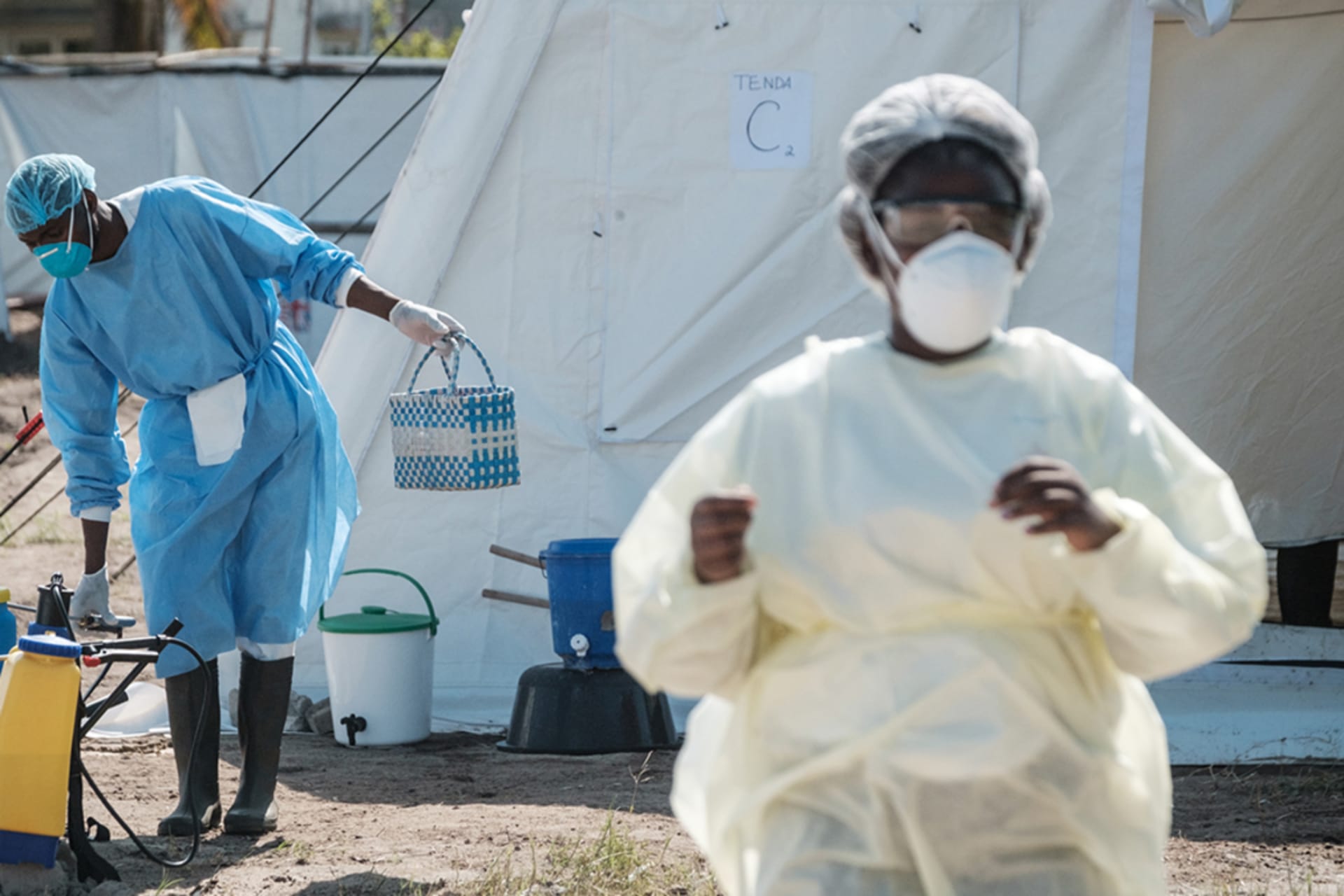 <p>Medical staff outside of cholera treatment tents in Beira, Mozambique</p>
