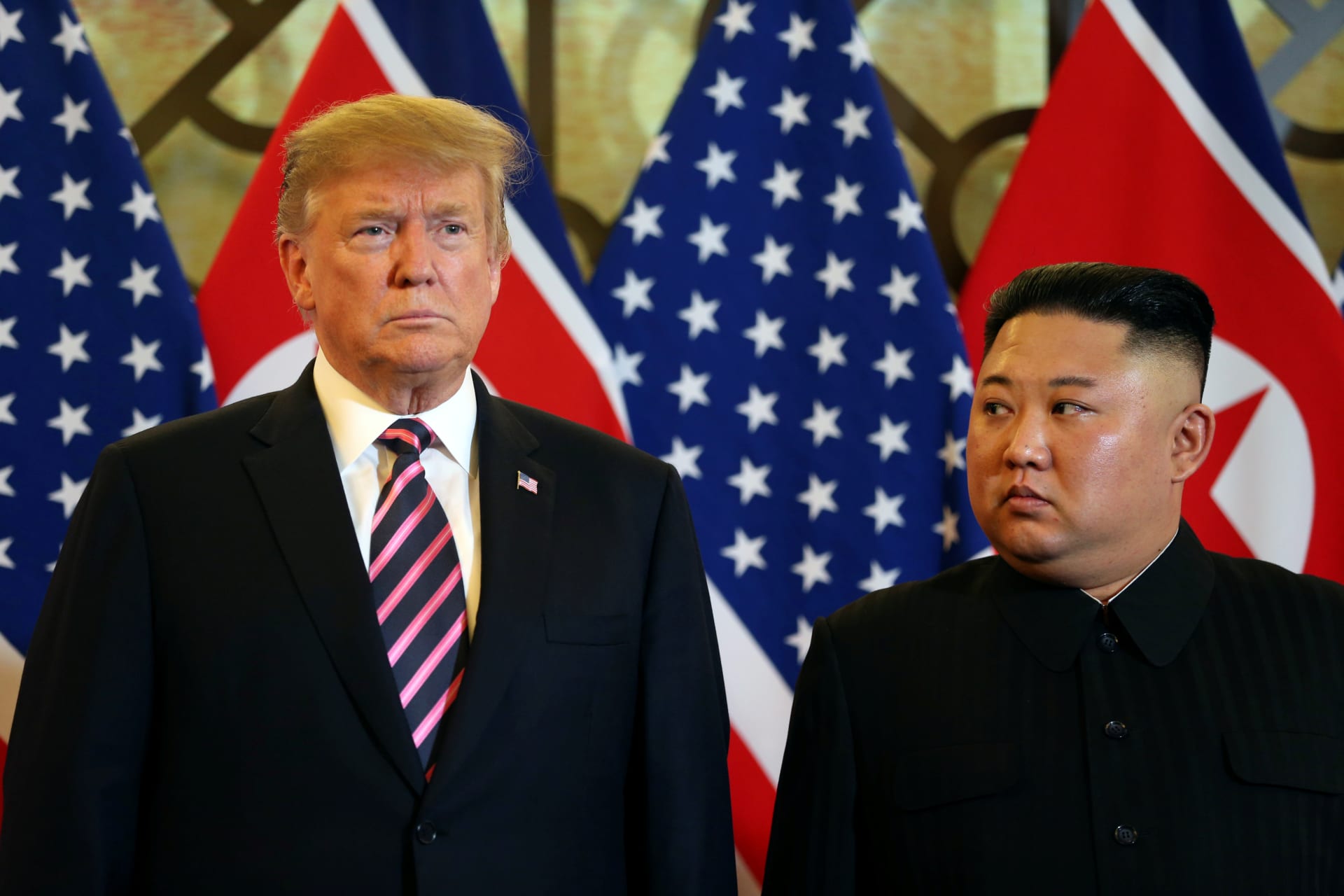 <p>North Korean leader Kim Jong-un looks at U.S. President Donald Trump before their meeting during the second U.S.-North Korea summit at the Metropole Hotel in Hanoi, Vietnam on February 27, 2019.</p>
