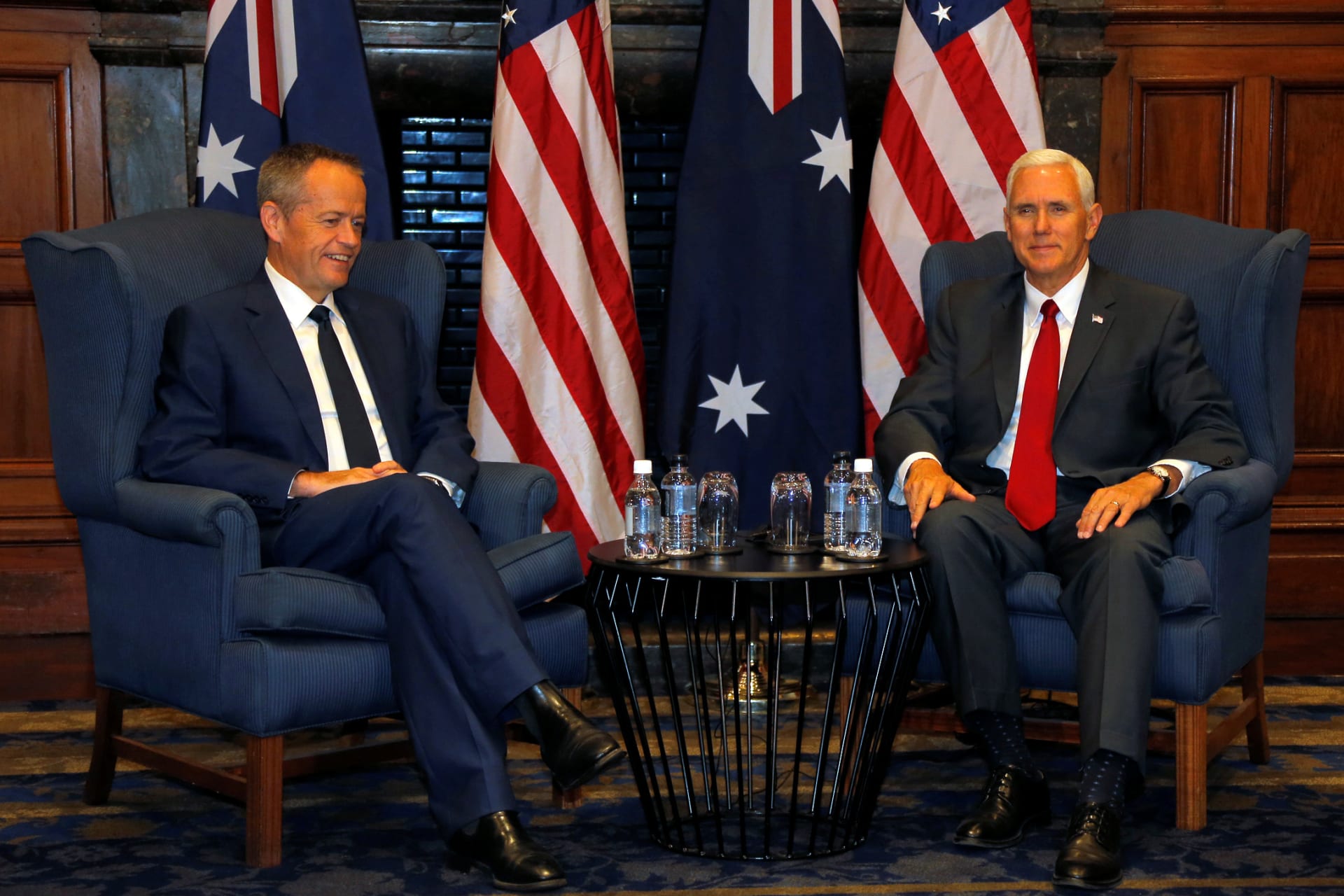 <p>U.S. Vice President Mike Pence (R) meets with Australian opposition Labour Party leader Bill Shorten in Sydney, Australia, on April 22, 2017.</p>
