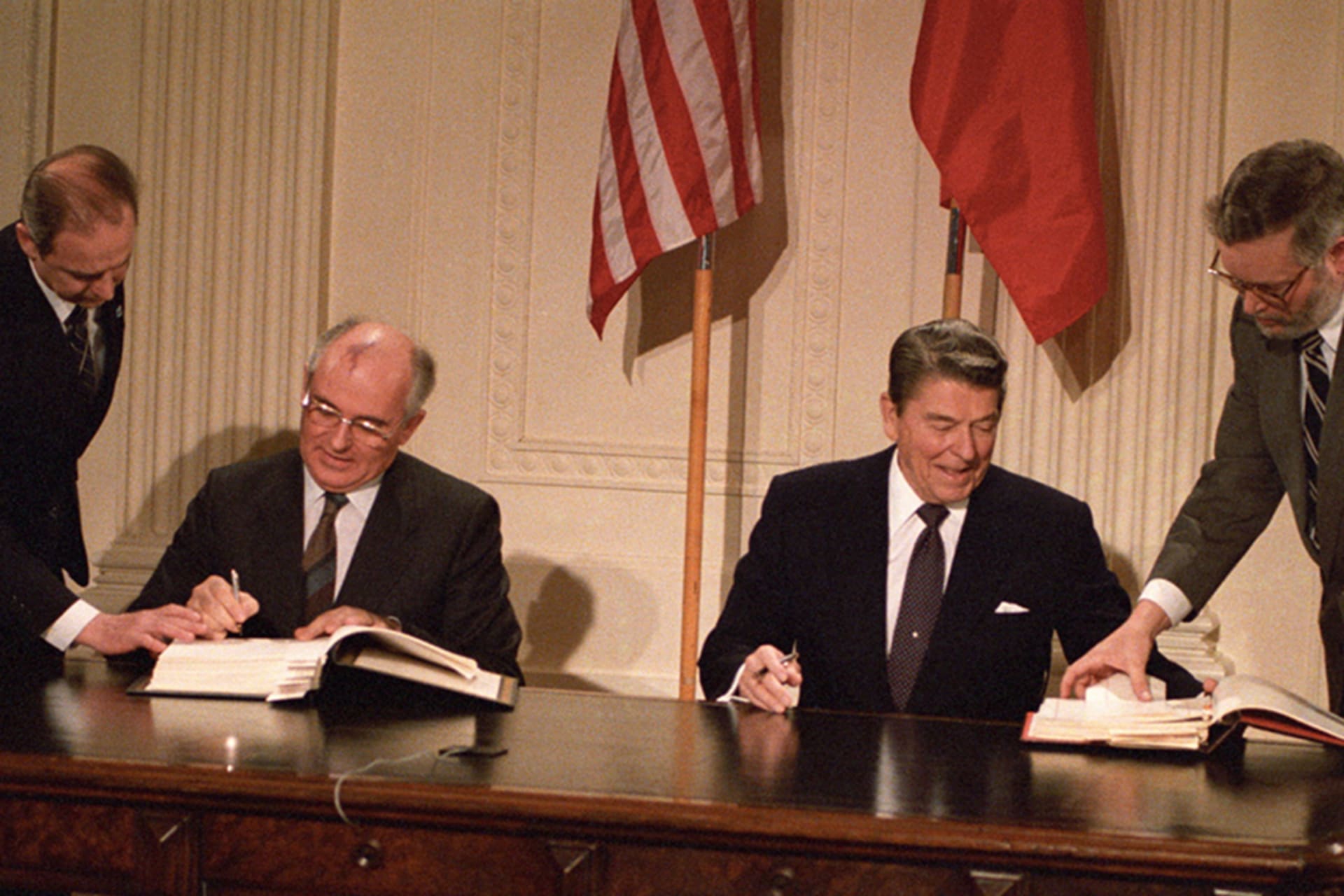 <p>At their 1987 summit in Washington, President Ronald Reagan and Soviet leader Mikhail Gorbachev sign the Intermediate-Range Nuclear Forces treaty, a landmark arms control accord. </p>
