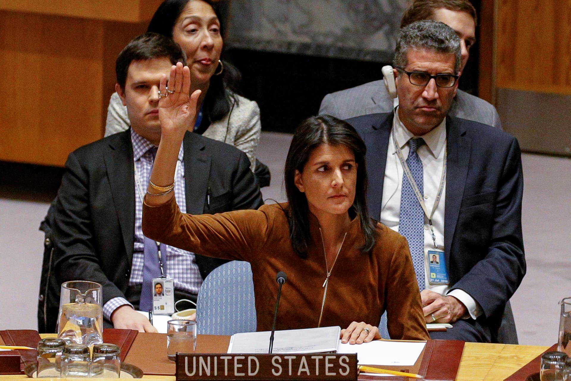 <p>U.S. Ambassador to the United Nations Nikki Haley votes for a bid to renew an international inquiry into chemical weapons attacks in Syria, during a meeting of the U.N. Security Council in New York, November 17, 2017.</p>
