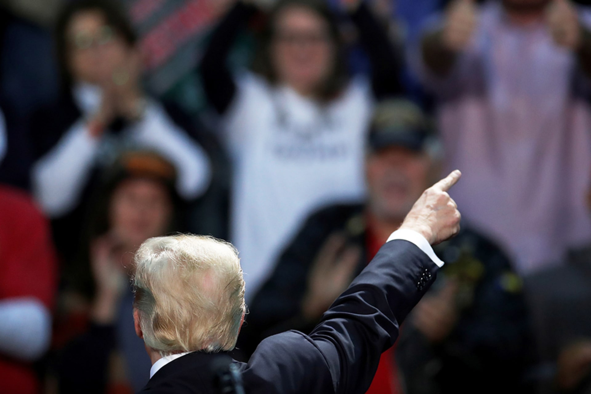 <p>U.S. President Donald Trump speaks at a rally in Pensacola, Florida, U.S., December 8, 2017 </p>
