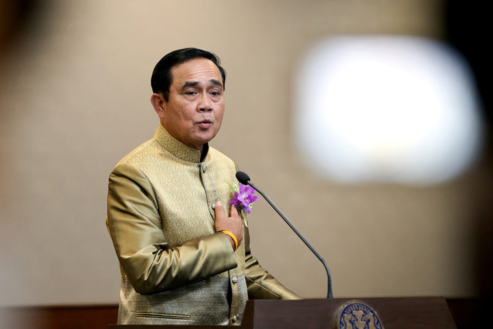 <p>Thailand’s Prime Minister Prayuth Chan-ocha gestures during a news conference after a weekly cabinet meeting at Government House in Bangkok, Thailand, on January 9, 2018.</p>
