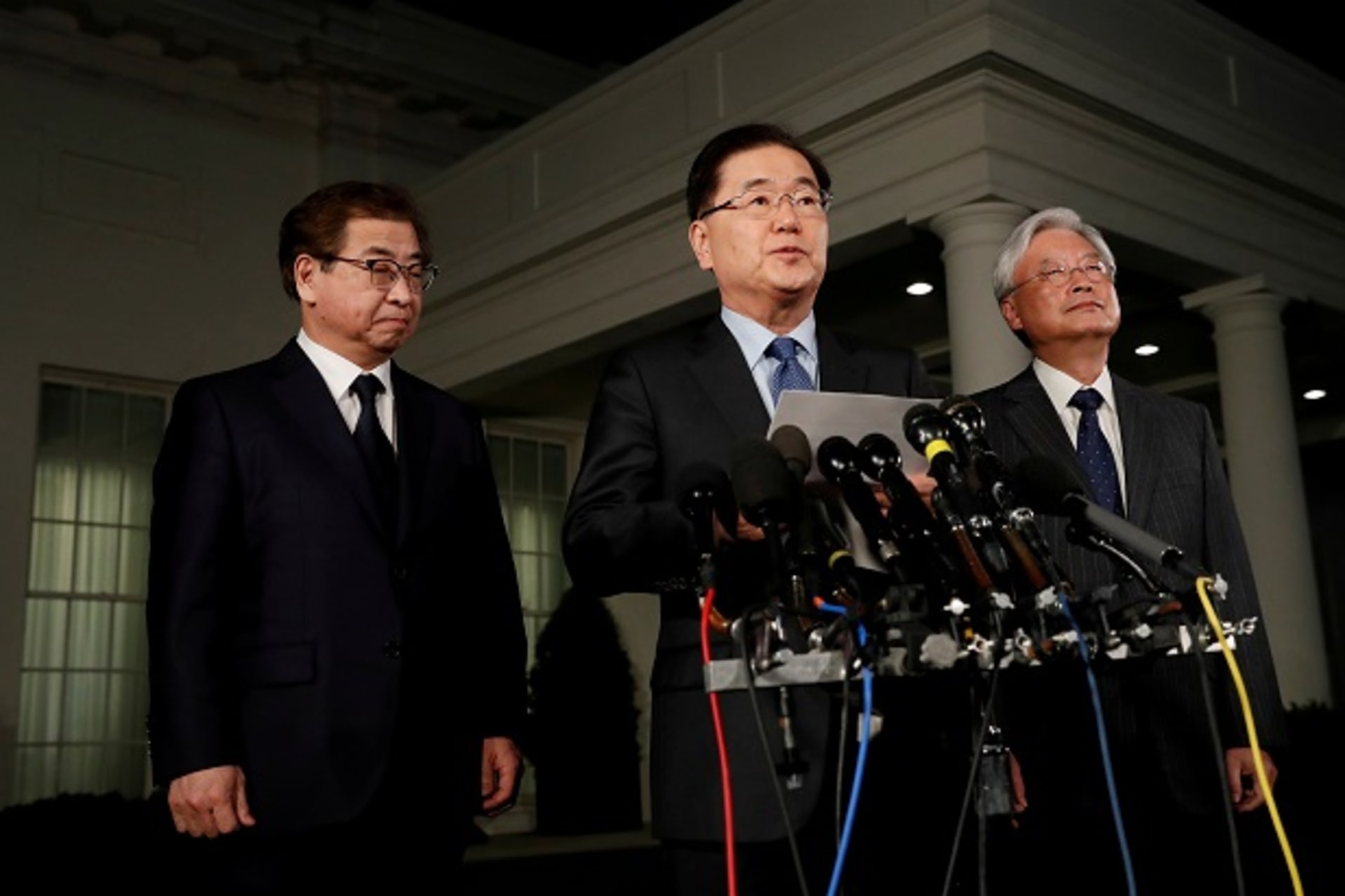 <p>South Korean officials, Chung Eui-yong, Cho Yoon-je, and Suh Hoon, make an announcement about North Korea and the Trump administration outside of the West Wing at the White House in Washington, U.S. March 8, 2018.</p>
