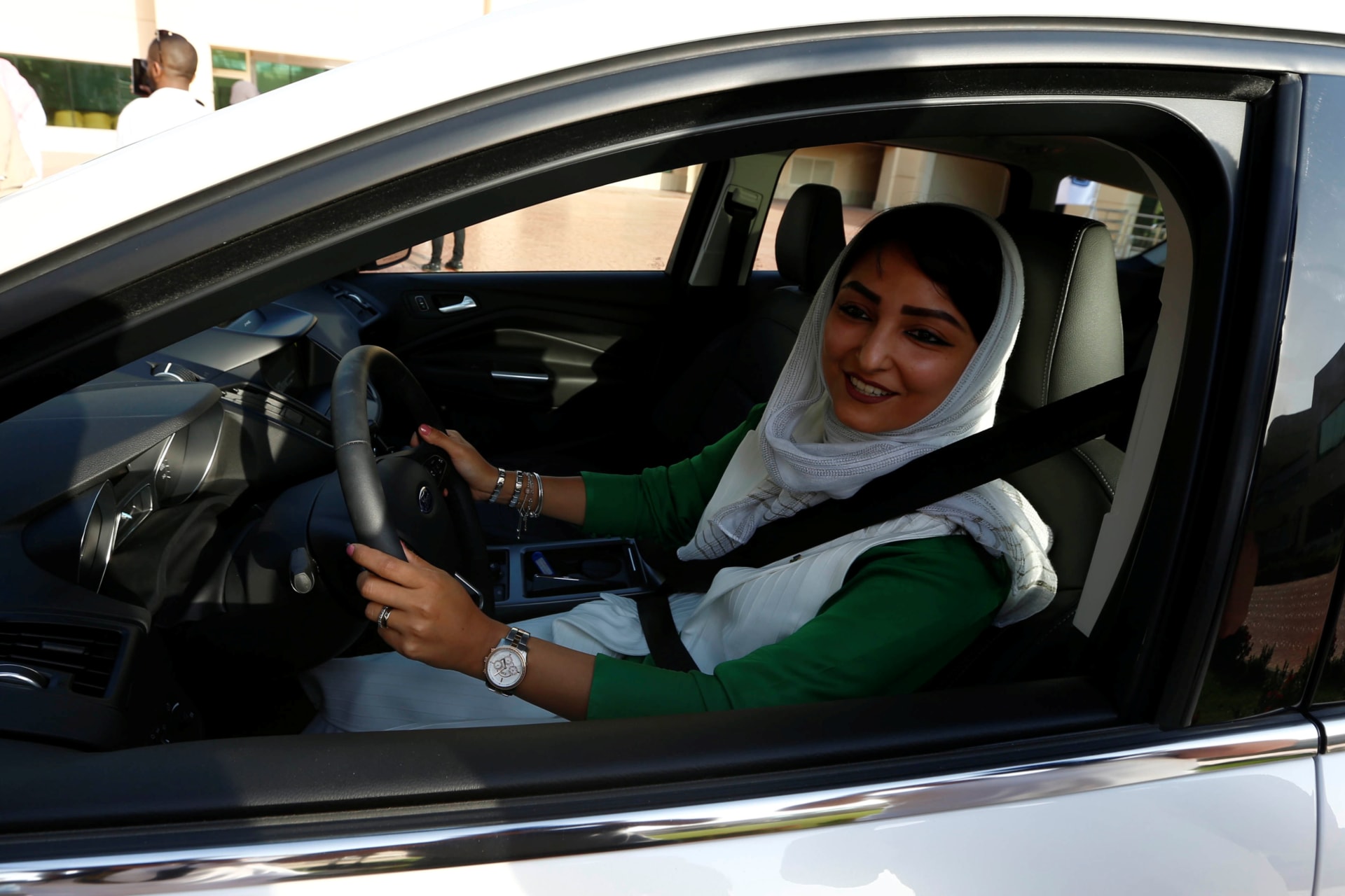 <p>A Saudi woman sits in a car during a driving training at a university in Jeddah, Saudi Arabia March 7, 2018.</p>
