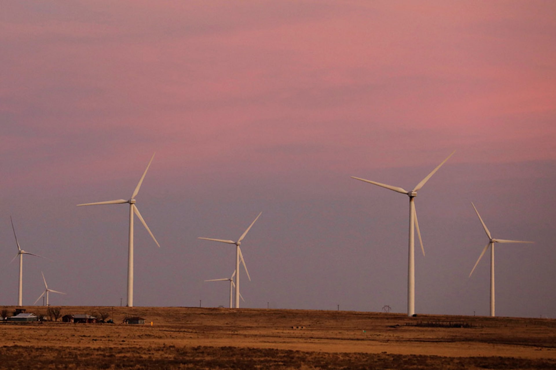 <p>Wind turbines stand above the plains north of Amarillo, Texas, U.S., March 14, 2017. REUTERS/Lucas Jackson</p>
