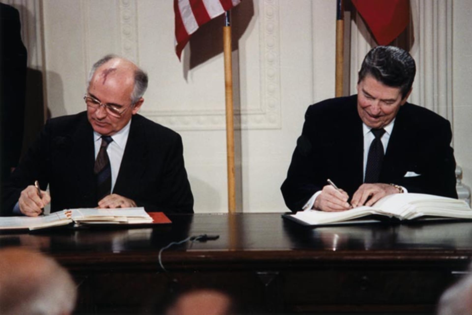 <p>Soviet Leader Mikhail Gorbachev and U.S. president Ronald Reagan sign the Intermediate-Range Nuclear Forces Treaty on December 8, 1987.</p>
