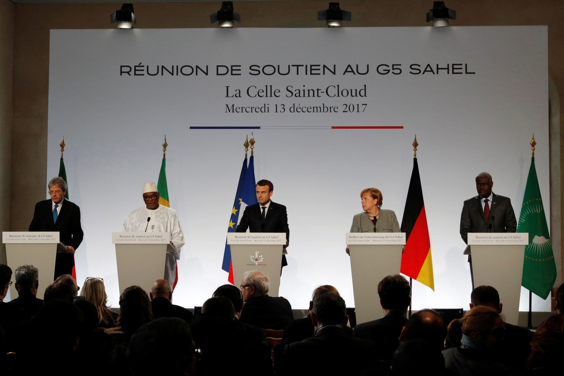 <p>Italian Prime Minister Paolo Gentiloni, Mali’s President Ibrahim Boubacar Keita, French President Emmanuel Macron, German Chancellor Angela Merkel, and African Union Commission President Moussa Faki Mahamat attend a media conference on the G5 Sahel.</p>
