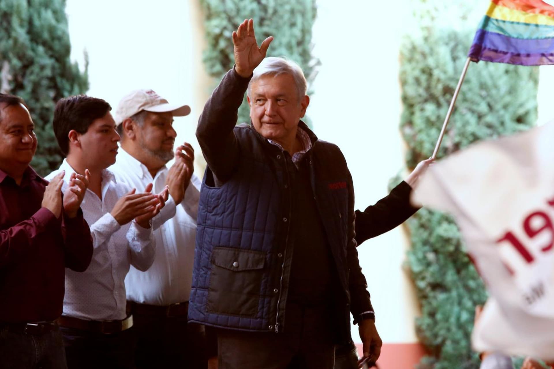 <p>Mexican presidential candidate Andres Manuel Lopez Obrador of the National Regeneration Movement (MORENA) gestures to supporters during a pre-campaign rally in Mexico City, Mexico December 17, 2017. </p>
