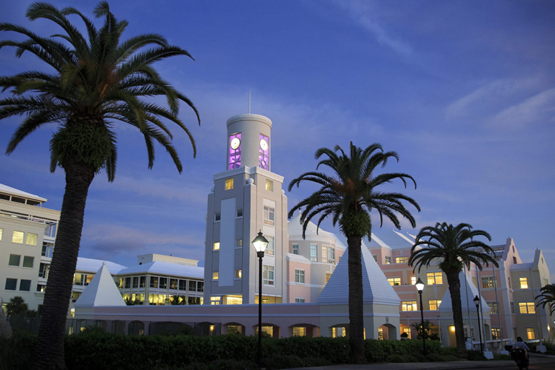 <p>A view of Woodburne Avenue at dusk, November 8, 2017 in Hamilton, Bermuda.</p>

