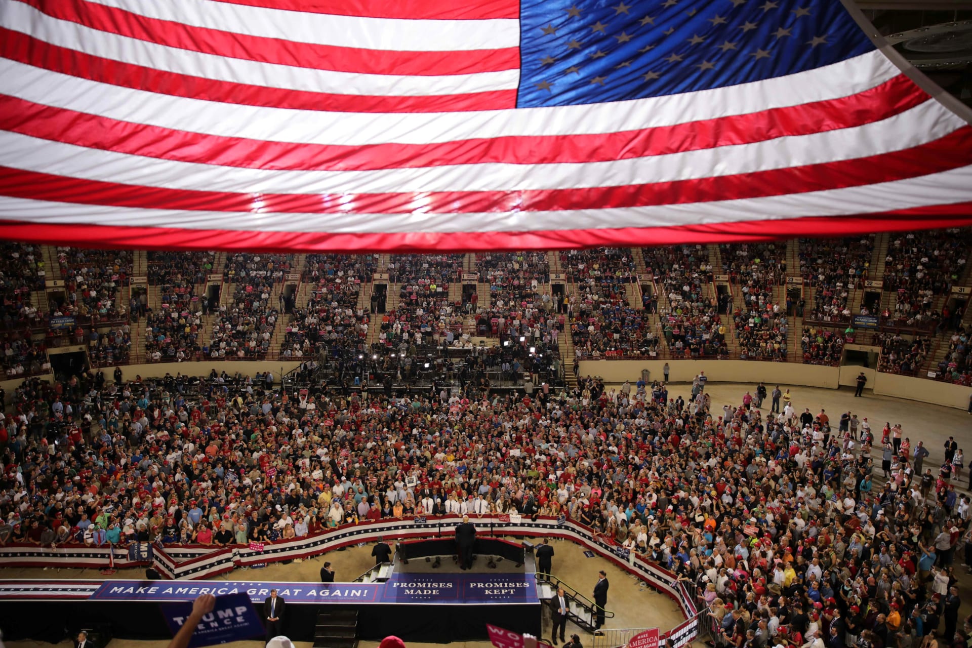 <p>U.S. President Donald J. Trump leads a rally marking his first 100 days in office in Harrisburg, Pennsylvania on April 29, 2017. </p>
