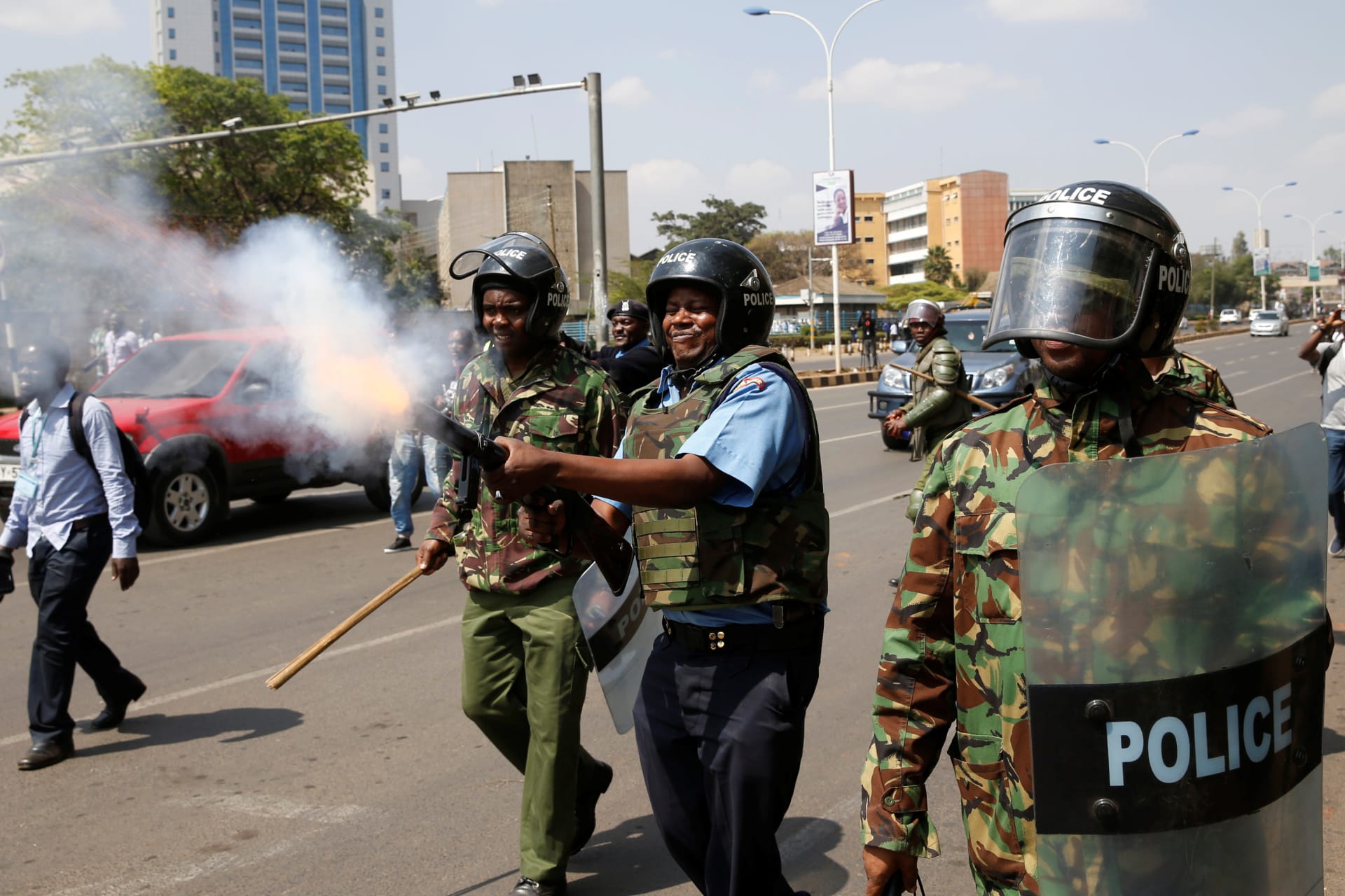<p>A Kenyan riot policemen fires tear gas to disperse supporters of the opposition NASA coalition during a demonstration in Nairobi, Kenya September 26, 2017. Kenya will face a constitutional crisis should valid elections not be held before October 31.</p>
