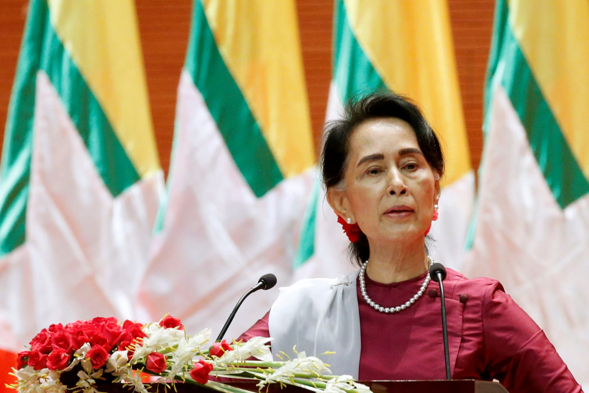 <p>Myanmar State Counselor Aung San Suu Kyi delivers a speech to the nation on Rakhine and the Rohingya situation, in Naypyitaw, Myanmar on September 19, 2017.</p>

