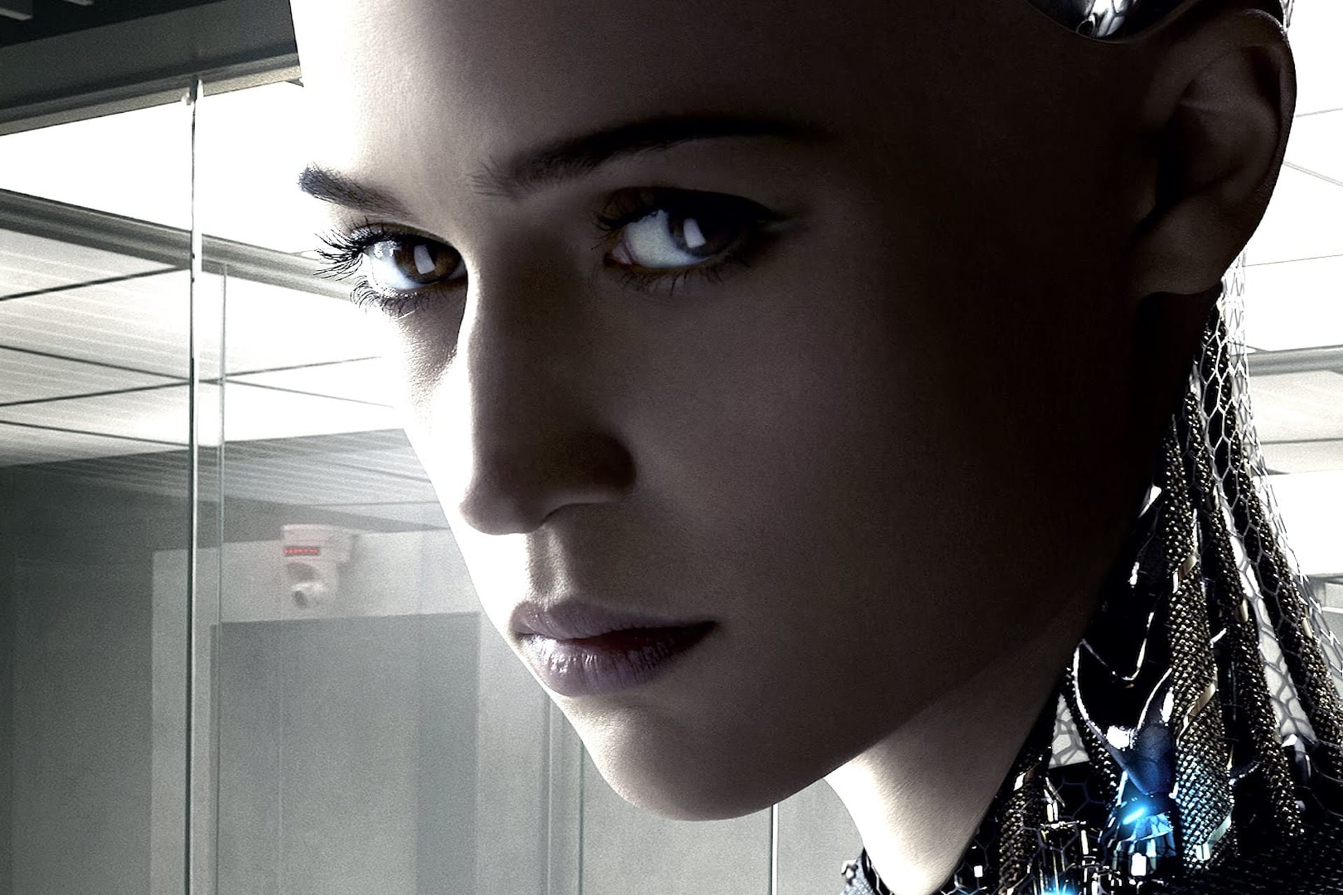 <p>A promotional image from the movie Ex Machina.</p>
