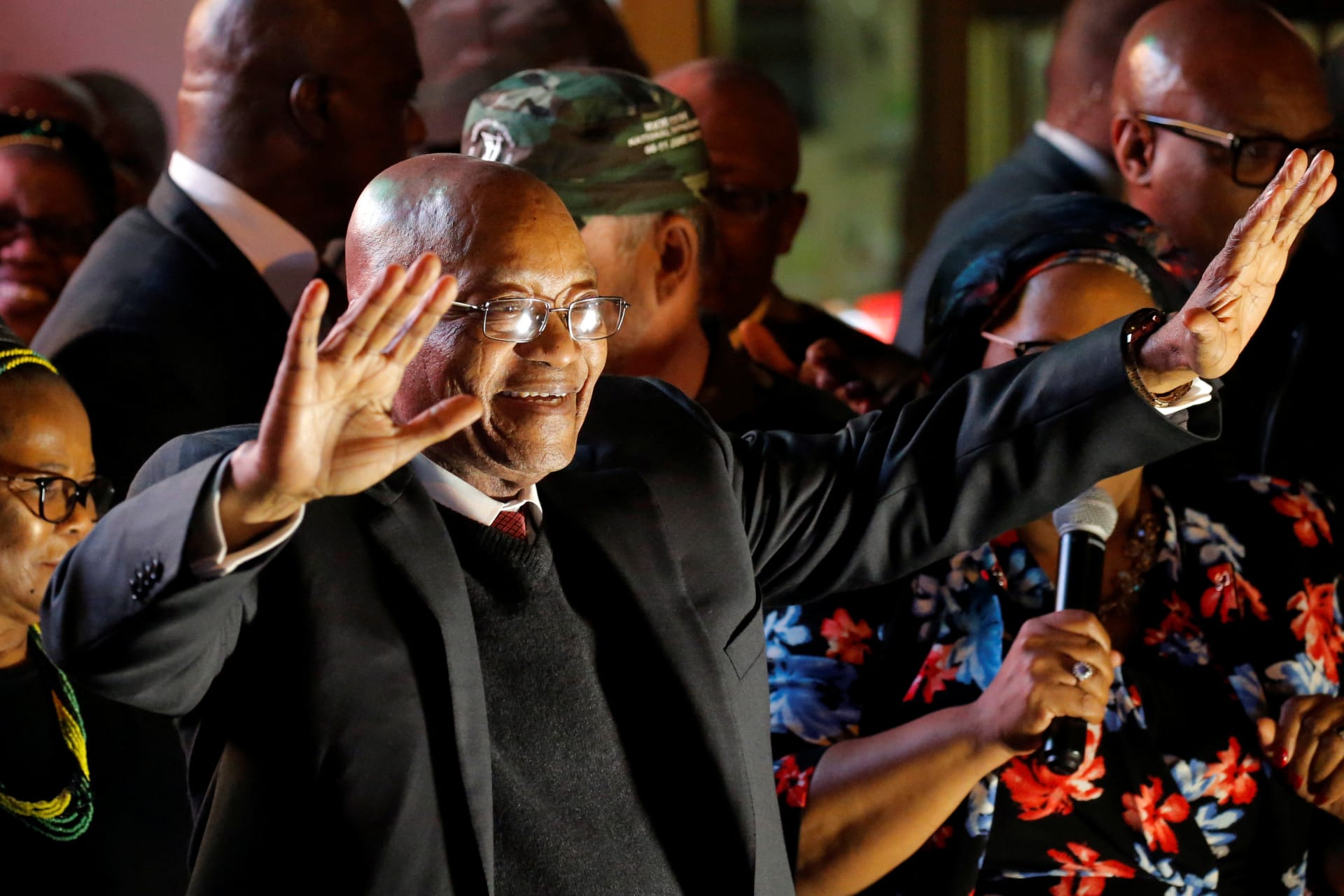 <p>South Africa’s President Jacob Zuma celebrates with his supporters after he survived a no-confidence motion in parliament in Cape Town, South Africa, August 8, 2017.</p>
