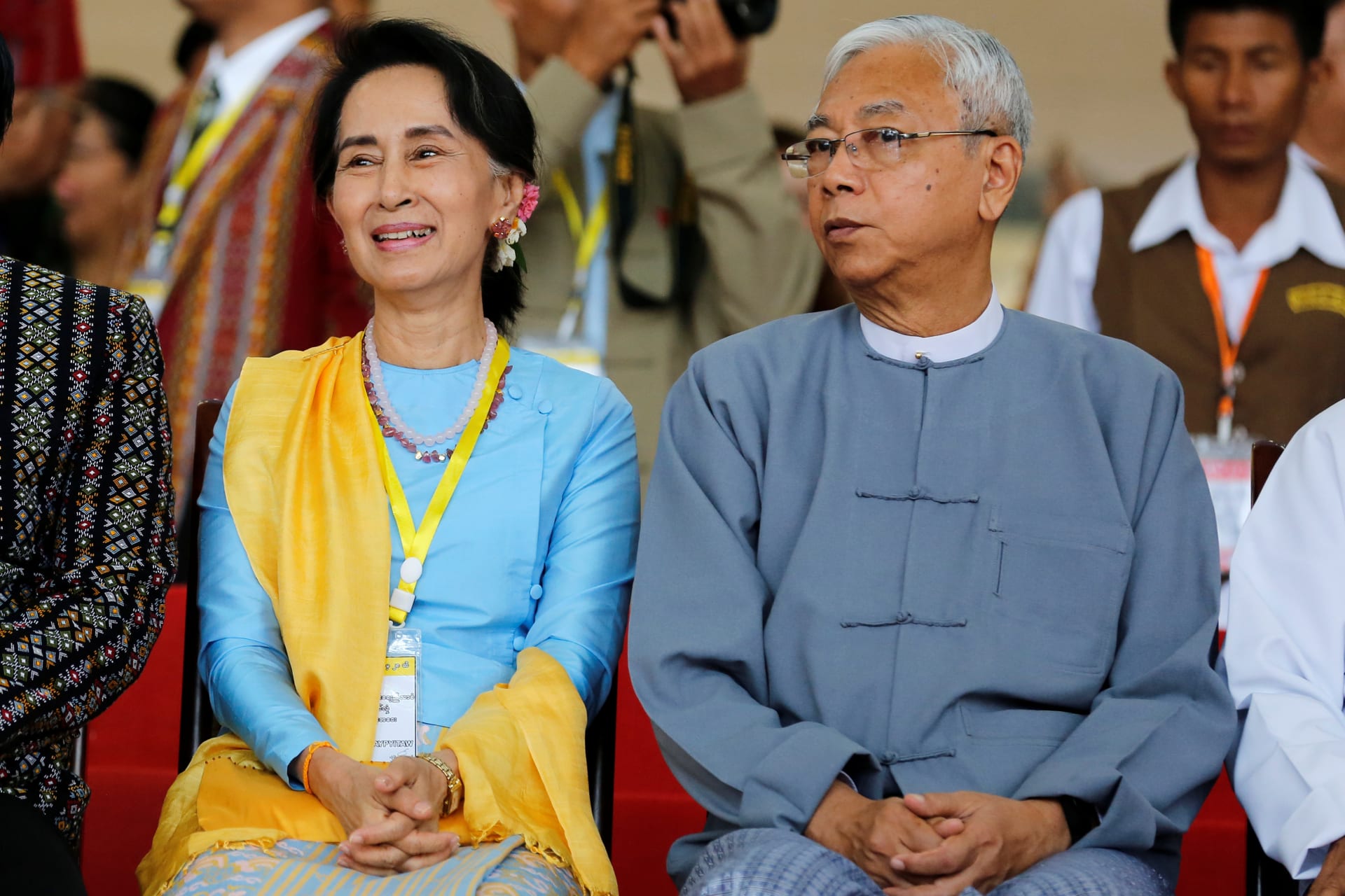 <p>Myanmar State Counselor Aung San Suu Kyi (L) and Myanmar’s president Htin Kyaw attend a photo opportunity after the opening ceremony of the 21st Century Panglong Conference in Naypyitaw, Myanmar on May 24, 2017.</p>
