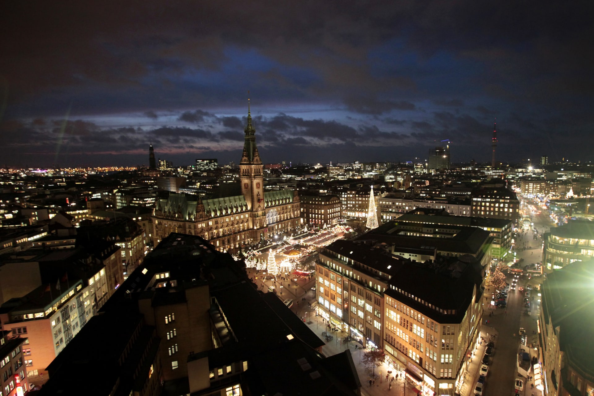 <p>The inner city of Hamburg, Germany.</p>