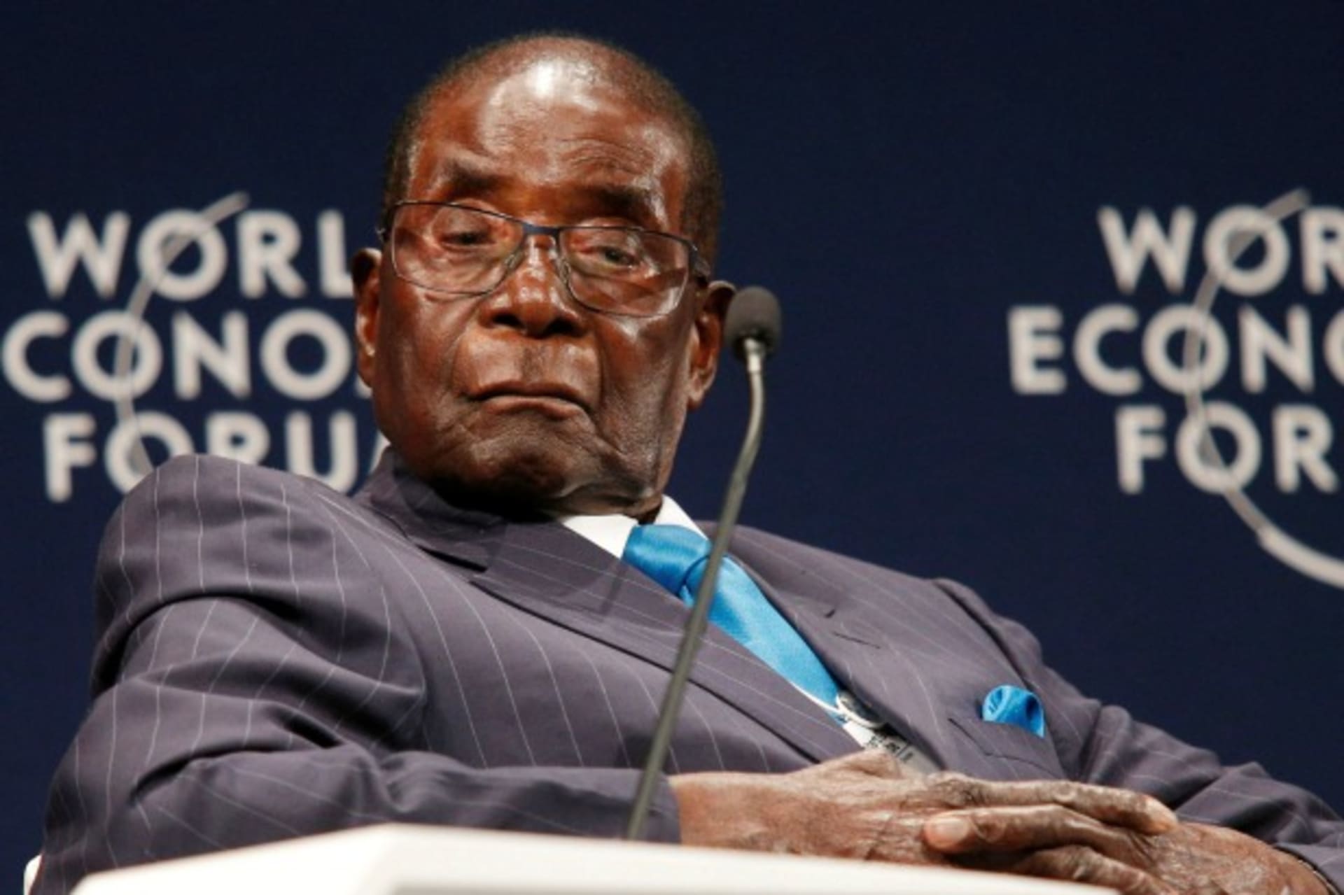 <p>Zimbabwean President Robert Mugabe participates in a discussion at the World Economic Forum on Africa 2017 meeting in Durban, South Africa, May 4, 2017. </p>
