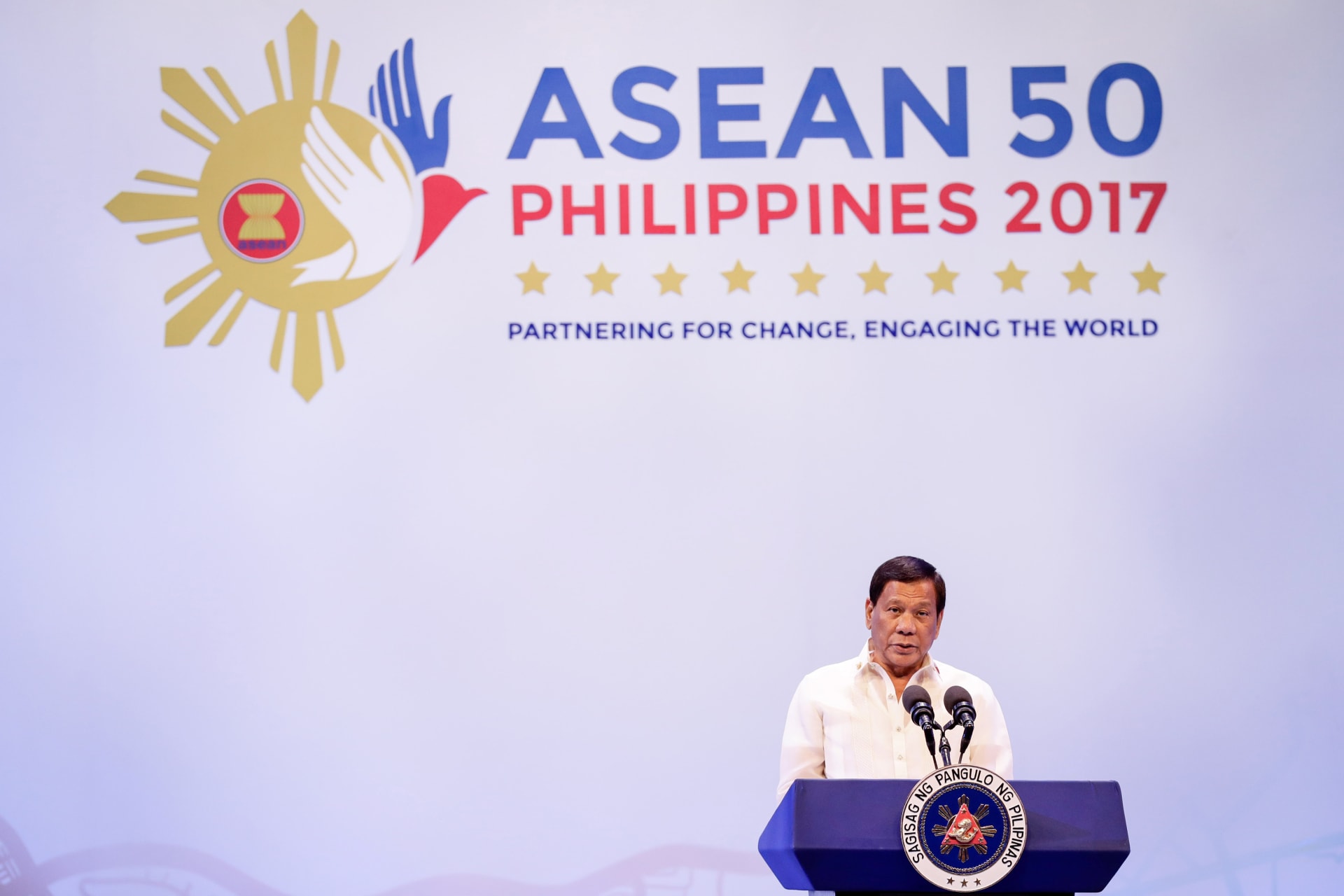 <p>Philippine President Rodrigo Duterte speaks during the opening ceremony of the Thirtieth ASEAN Summit in Manila, Philippines, on April 29, 2017.</p>
