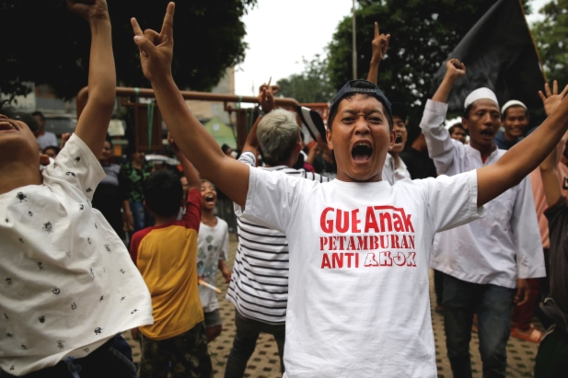 <p>Anti-Ahok-Jakarta</p>
