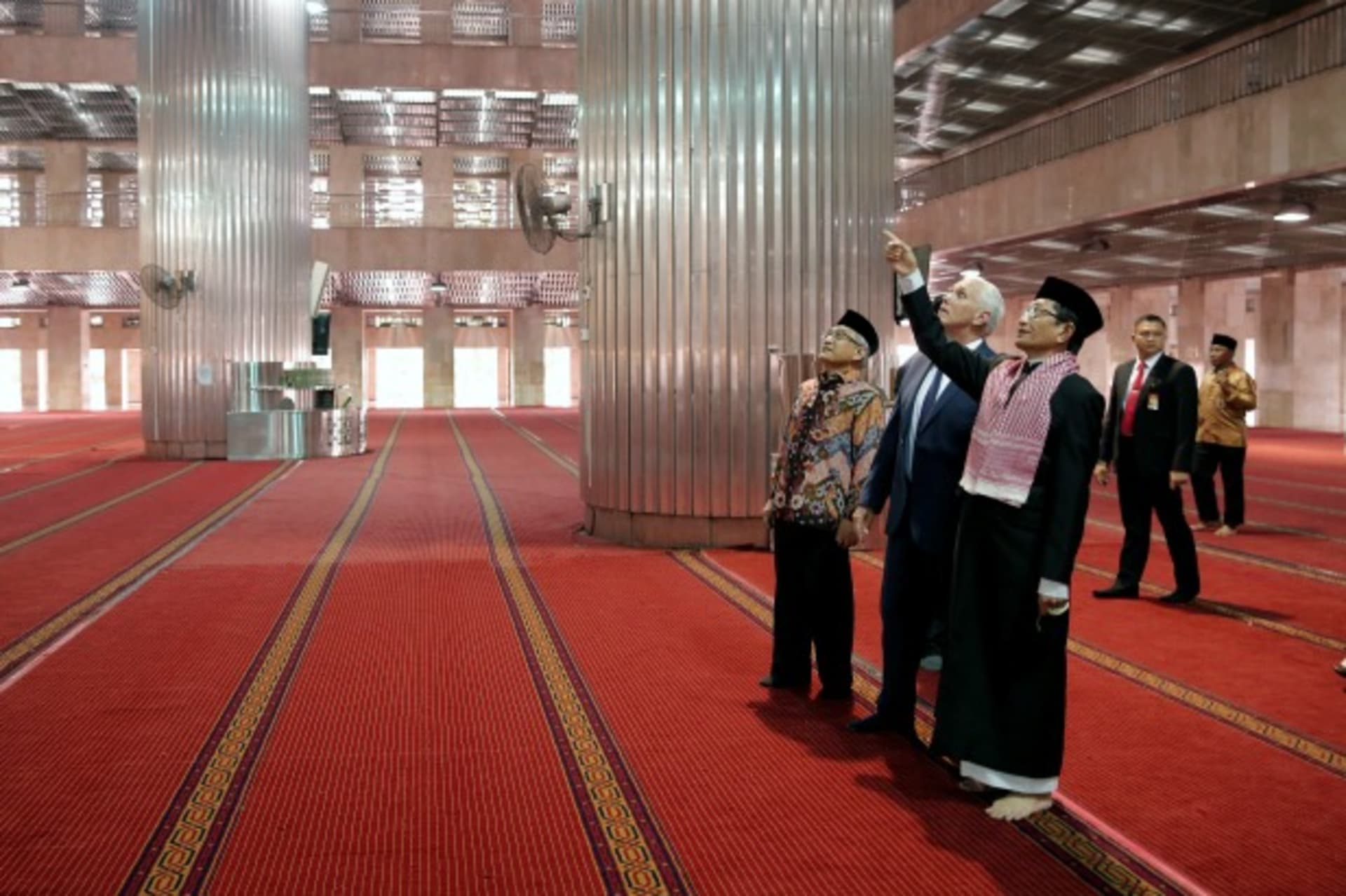 <p>pence-indonesia tour</p>
