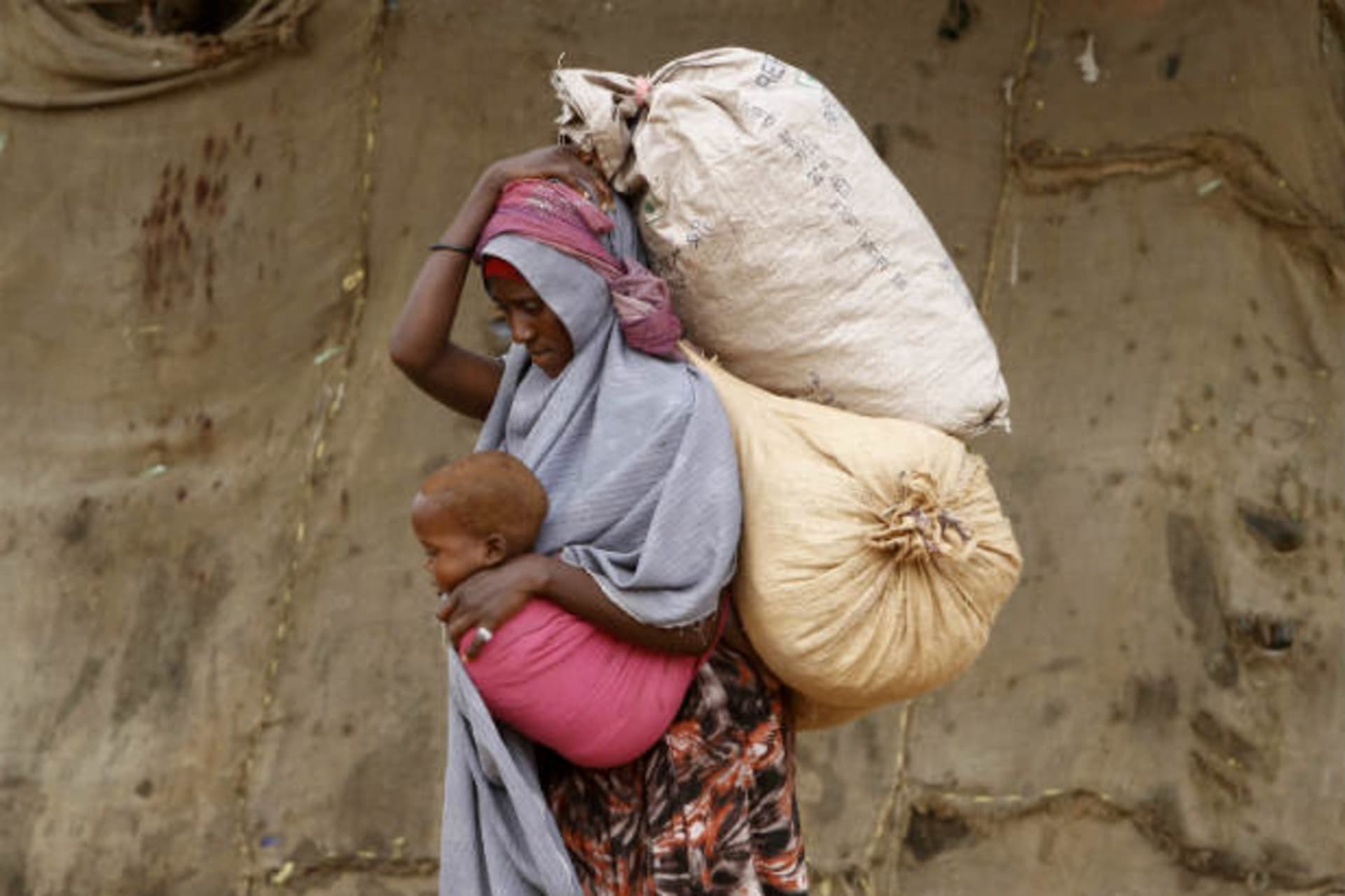 <p>Somalia displaced woman refugees ban</p>