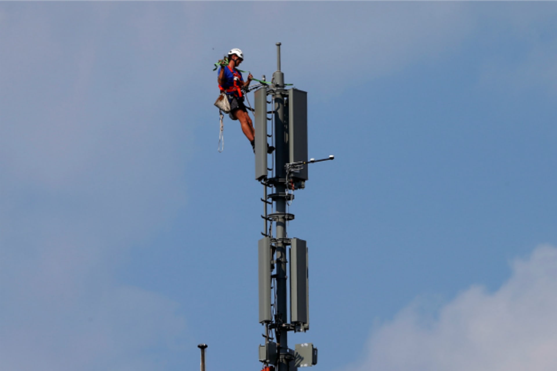 RTX2NREL-Cell-Tower.jpg