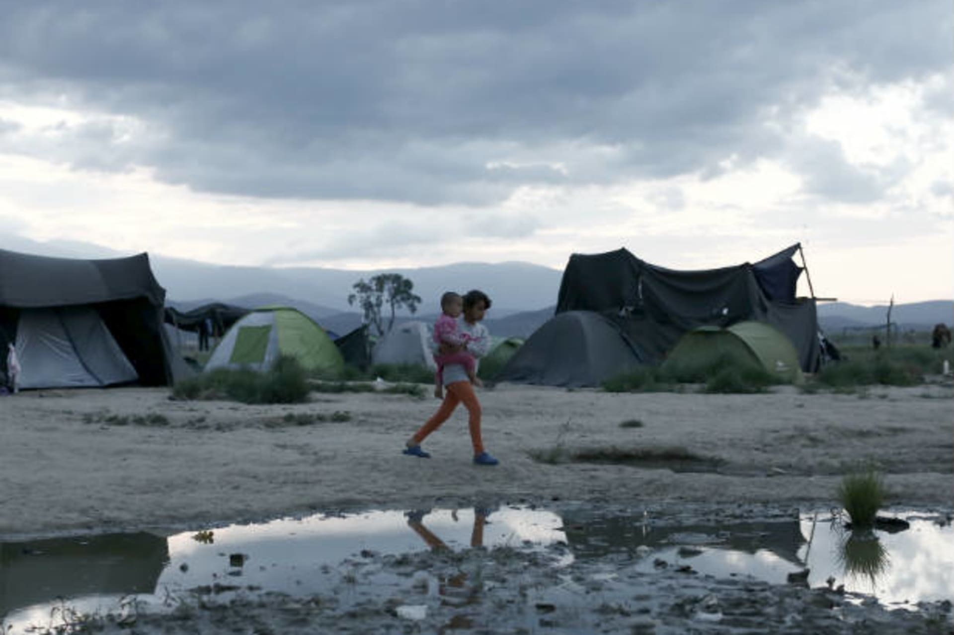 <p>greece turkey refugees trump ban muslim</p>
