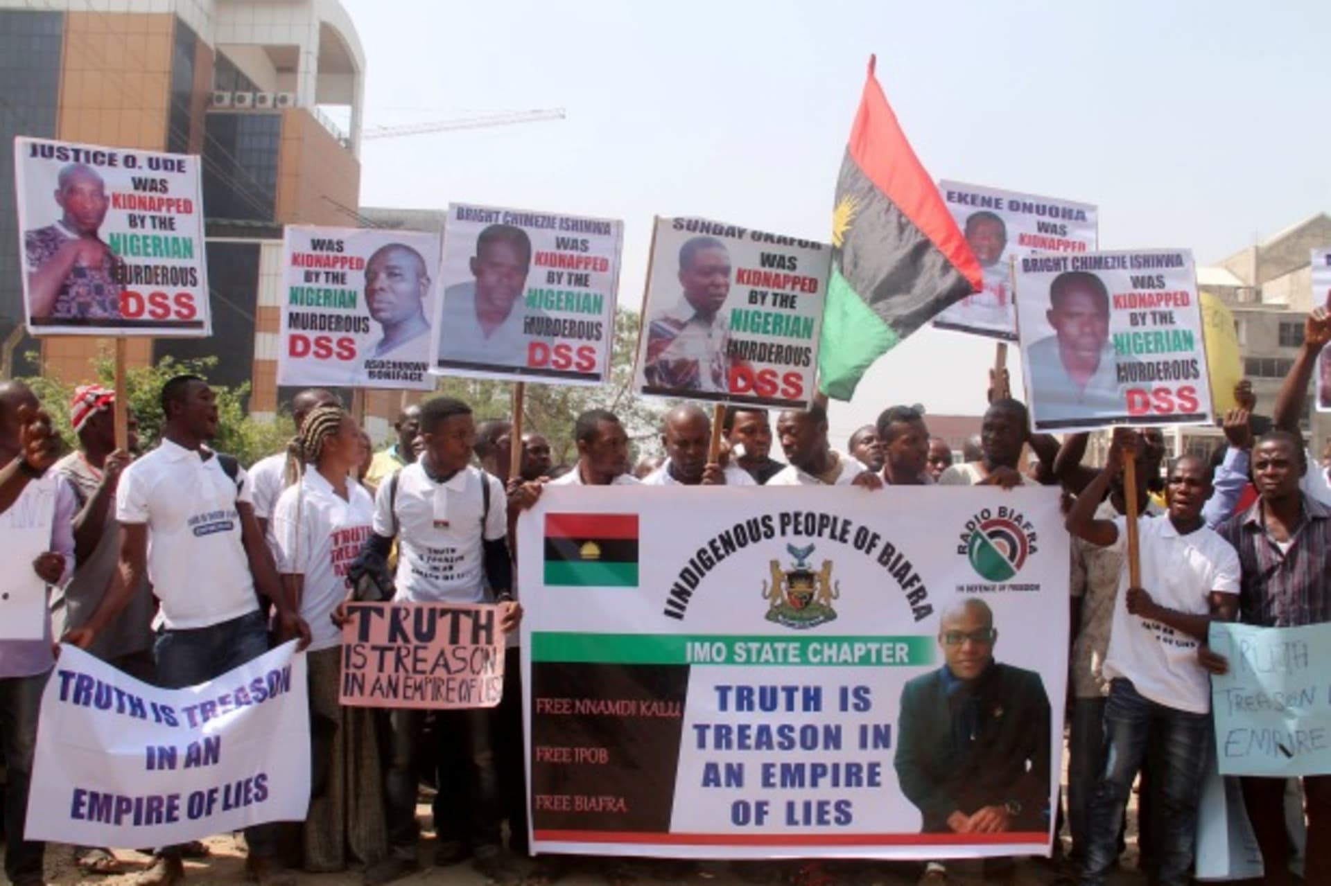 biafra-trump-0125