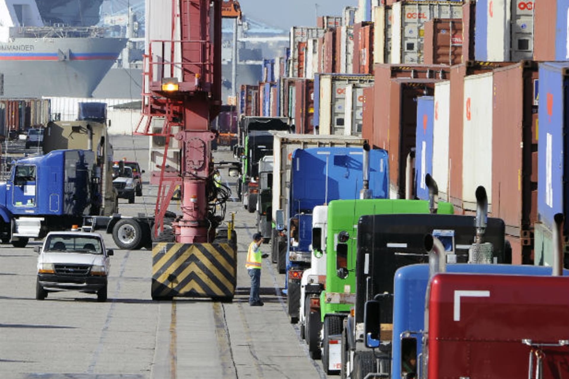 reuters-rtr4bt5t-new-size