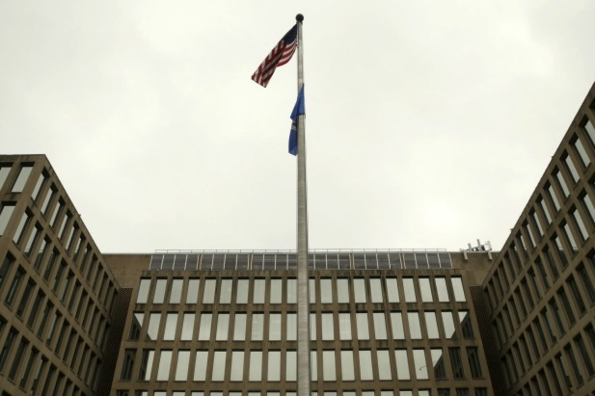 <p>Cyber net politics cfr week in review opm office of personnel management china hack hacking hacker</p>
