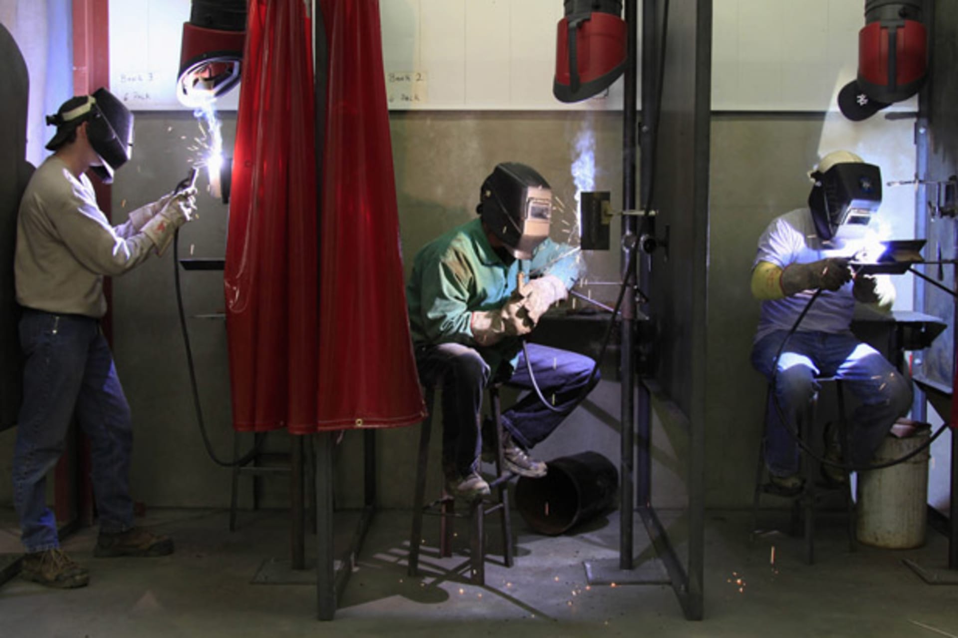 <p>Ironworker apprentices welding skills Wheeling West Virginia</p>
