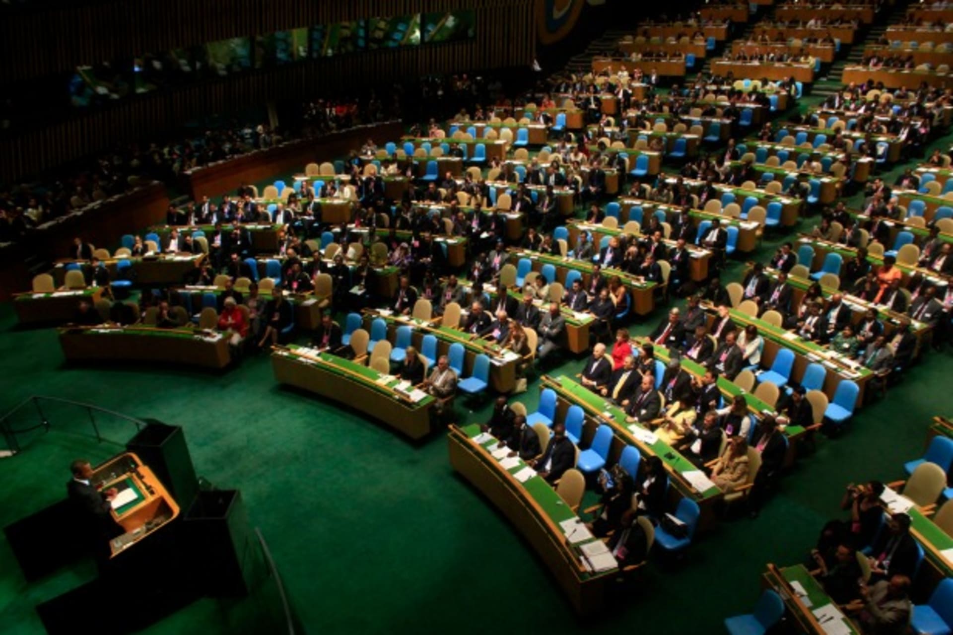 <p>U.S. President Barack Obama delivers remarks at the Millennium Development Goals Conference at the United Nations in New York City, September 22, 2010 (Courtesy Reuters/Eric Thayer).</p>
