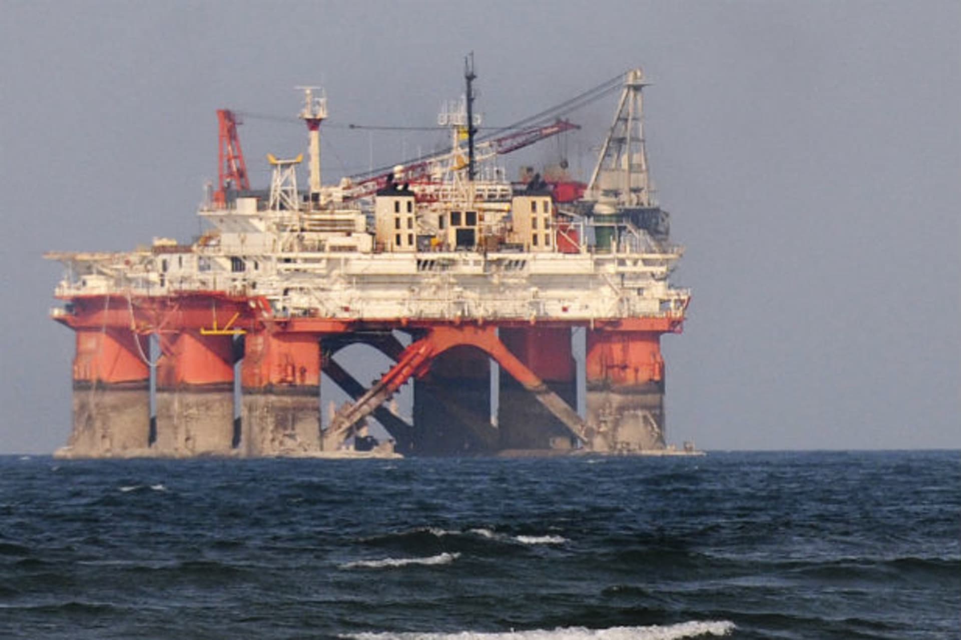 Mexico Oil Rig - LAM