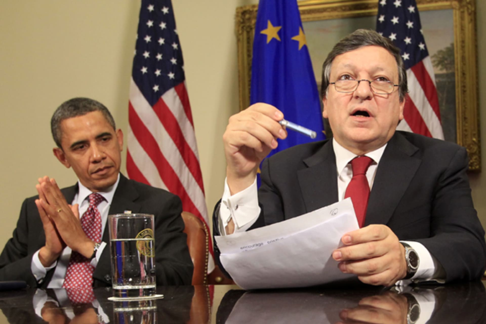 <p>U.S. President Barack Obama listens as European Commission President Jose Manuel Barroso speaks after an economic summit at the White House in Washington (Kevin Lamarque/Courtesy Reuters).</p>
