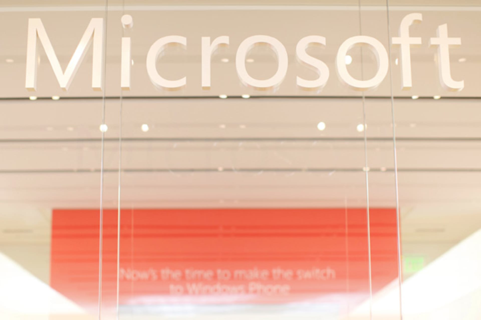 <p>The interior of a Microsoft retail store in San Diego (Mike Blake/Courtesy Reuters).</p>
