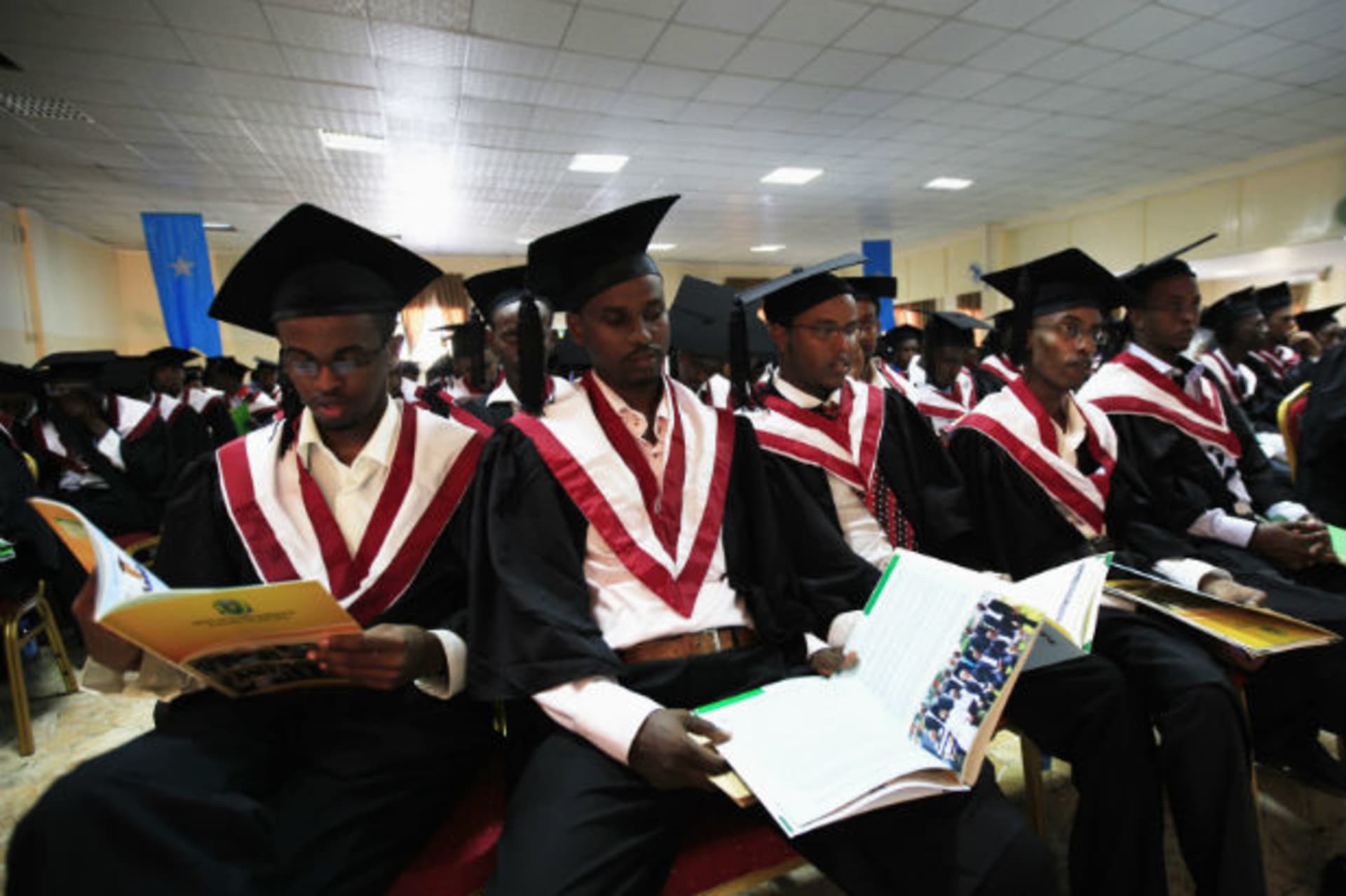 <p>Students of SIMAD University attend their graduation ceremony, along with over 600 other students, in Mogadishu on November 29, 2012 (Omar Faruk/Courtesy Reuters).</p>