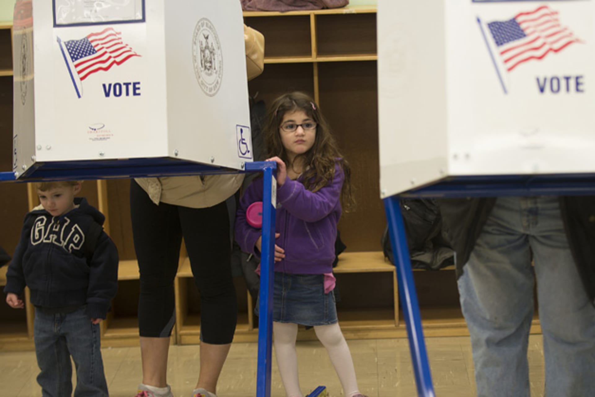 <p>Voters cast their ballots during the U.S. presidential election at a polling station in the Staten Island Borough of New York on November 6, 2012 (Keith Bedford/Courtesy Reuters).</p>